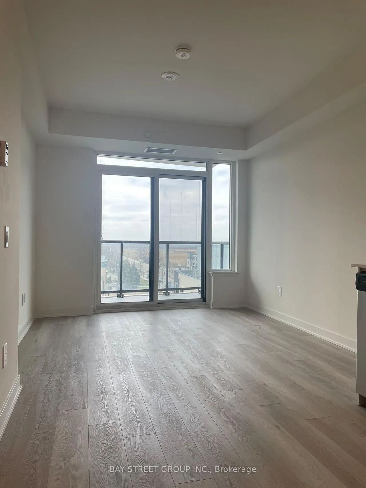 Photo 6 of Unit 503, 385 Winston Road, Grimsby, Grimsby Beach — HOMEH