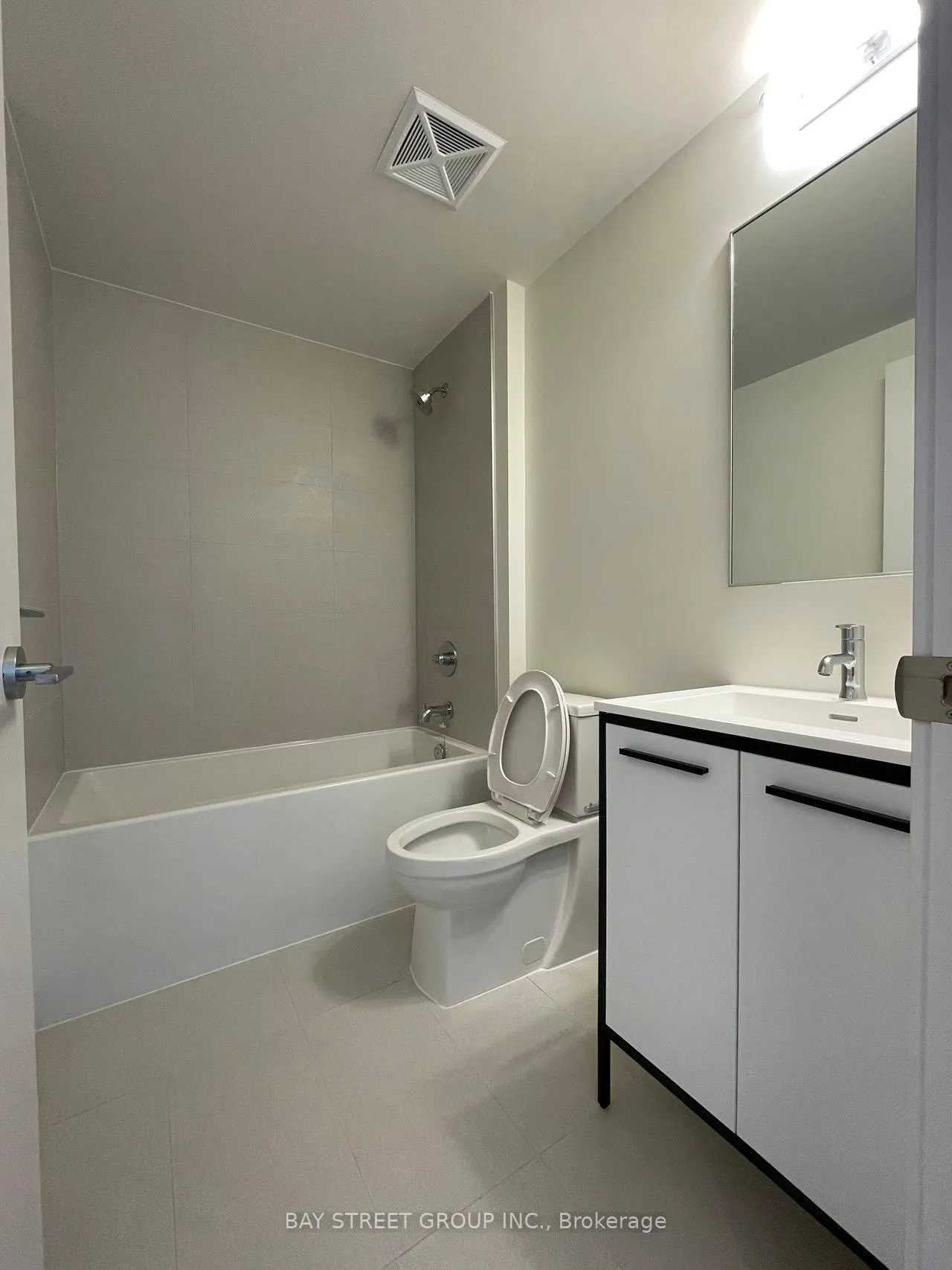 Photo 7 of Unit 503, 385 Winston Road, Grimsby, Grimsby Beach — HOMEH