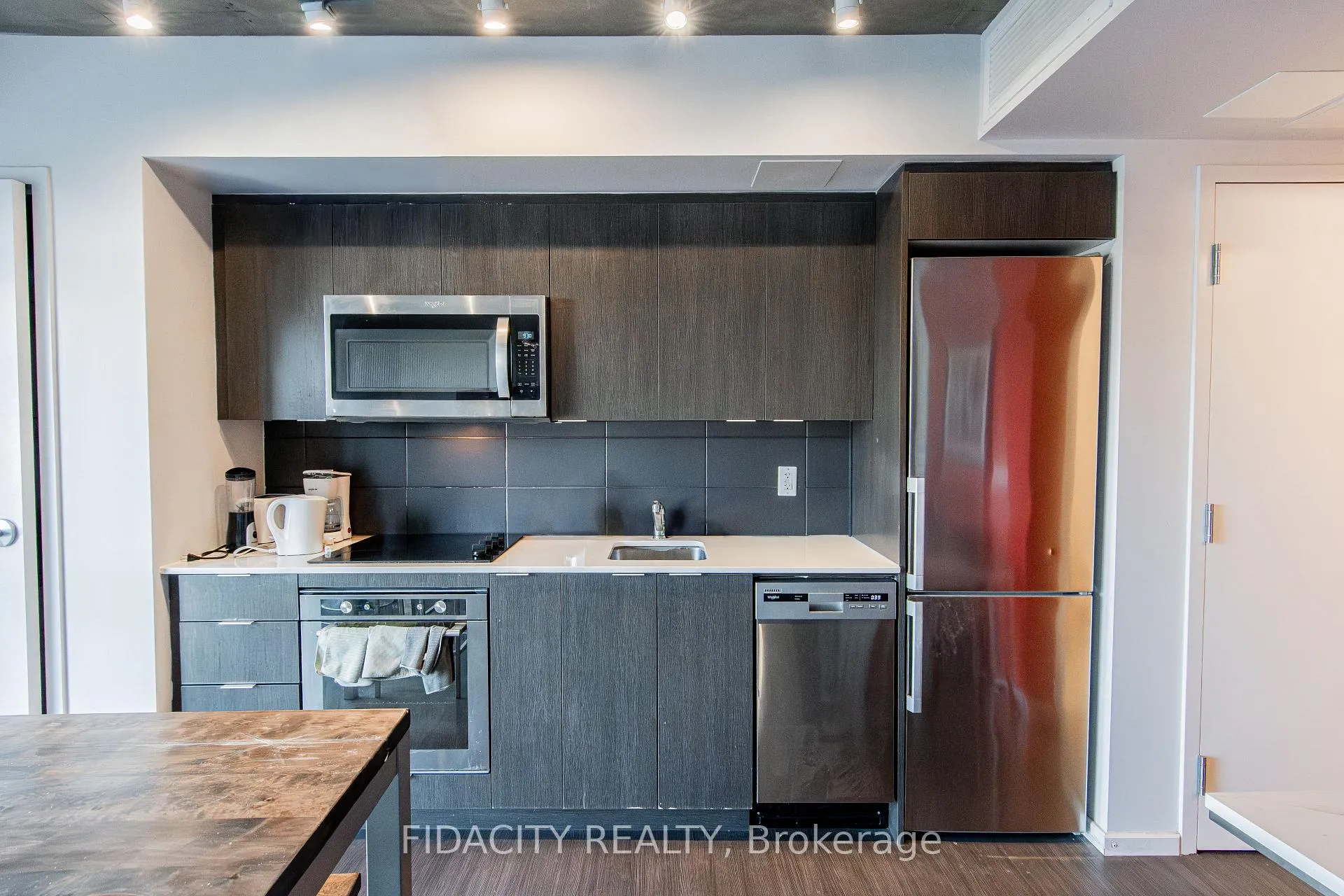 Photo 4 of Unit 303, 105 Champagne Avenue S, Ottawa, West Centre Town — HOMEH