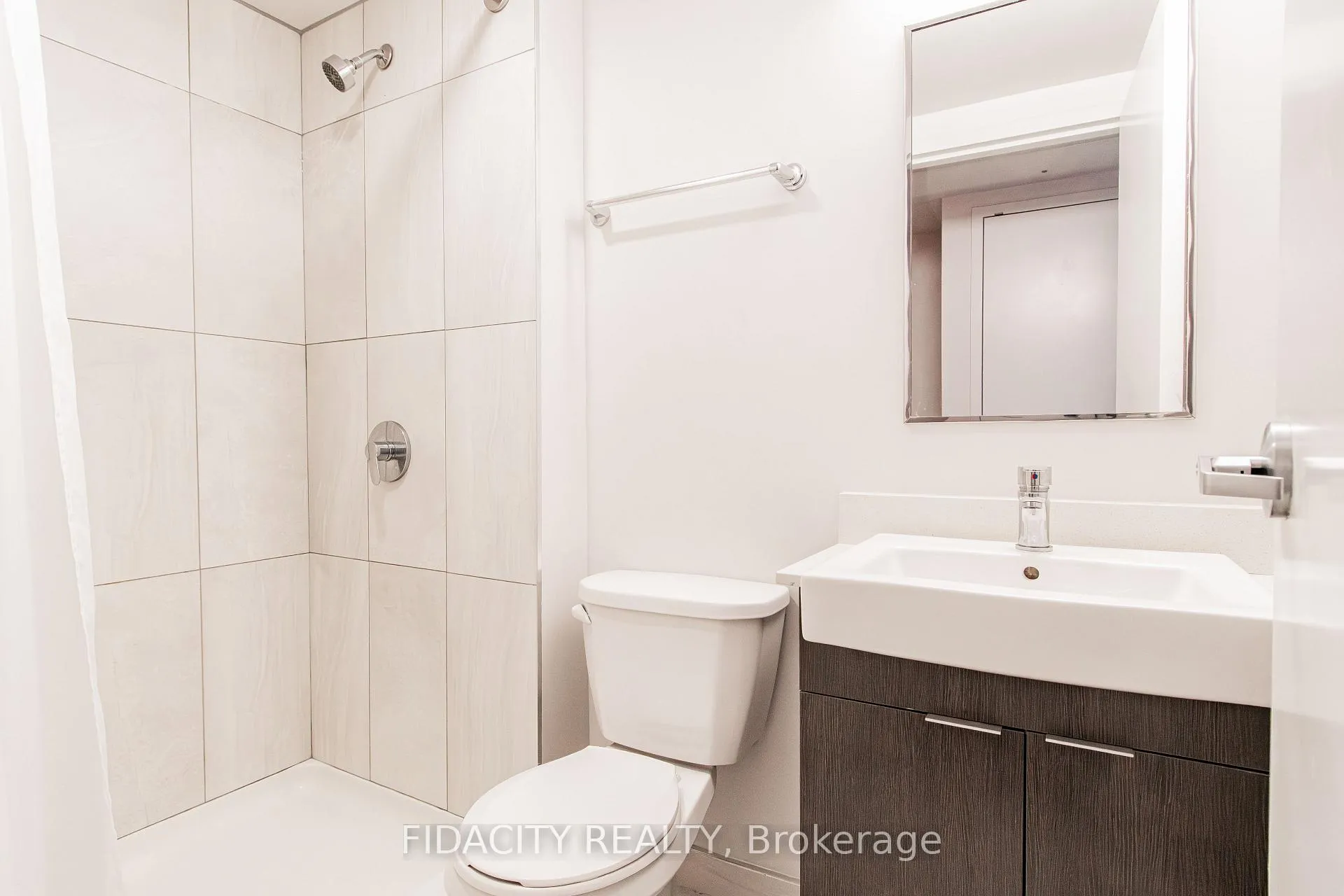 Photo 7 of Unit 303, 105 Champagne Avenue S, Ottawa, West Centre Town — HOMEH