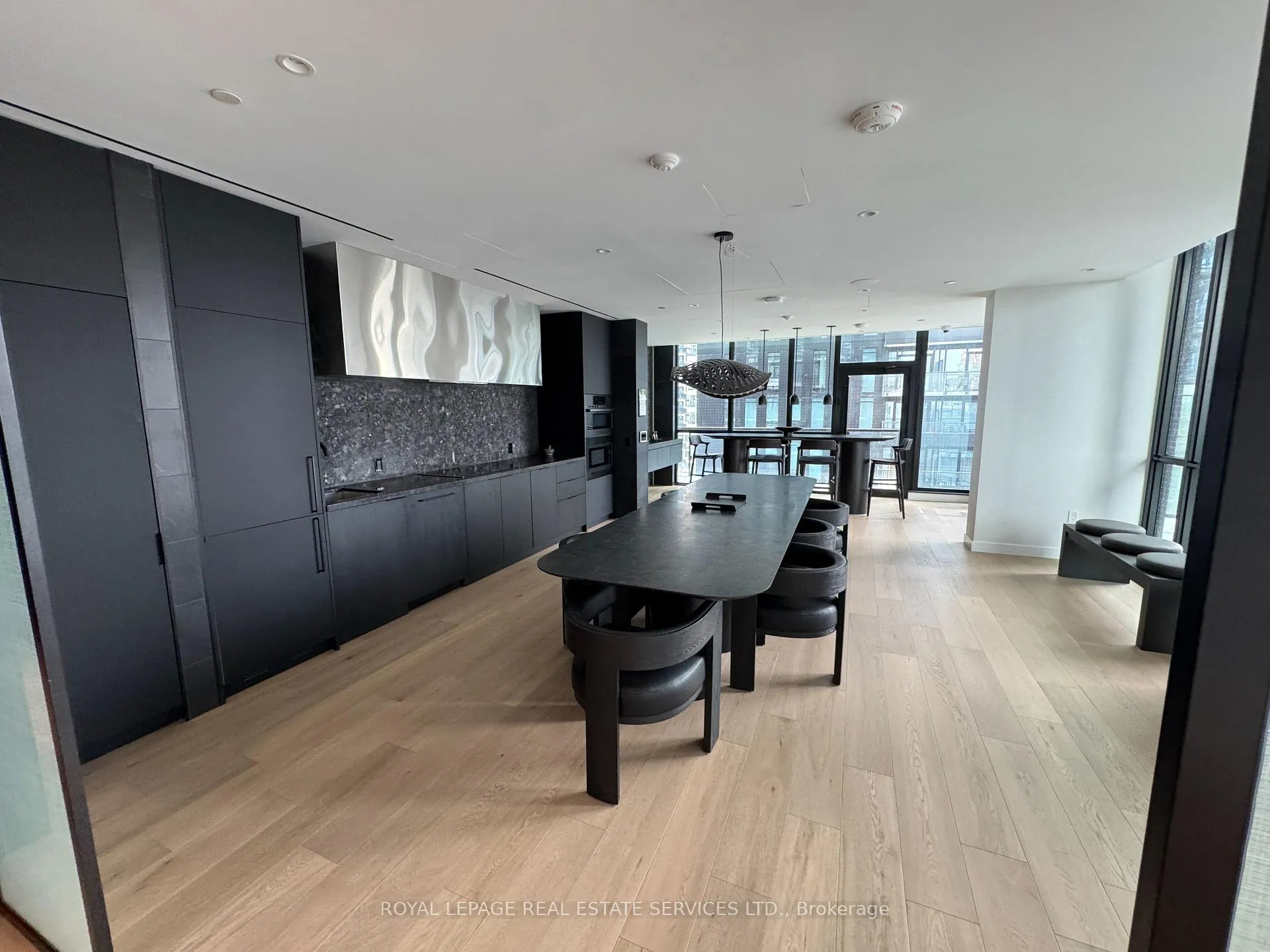 Photo 8 of Unit 2809, 110 Broadway Avenue, Toronto, Mount Pleasant West — HOMEH