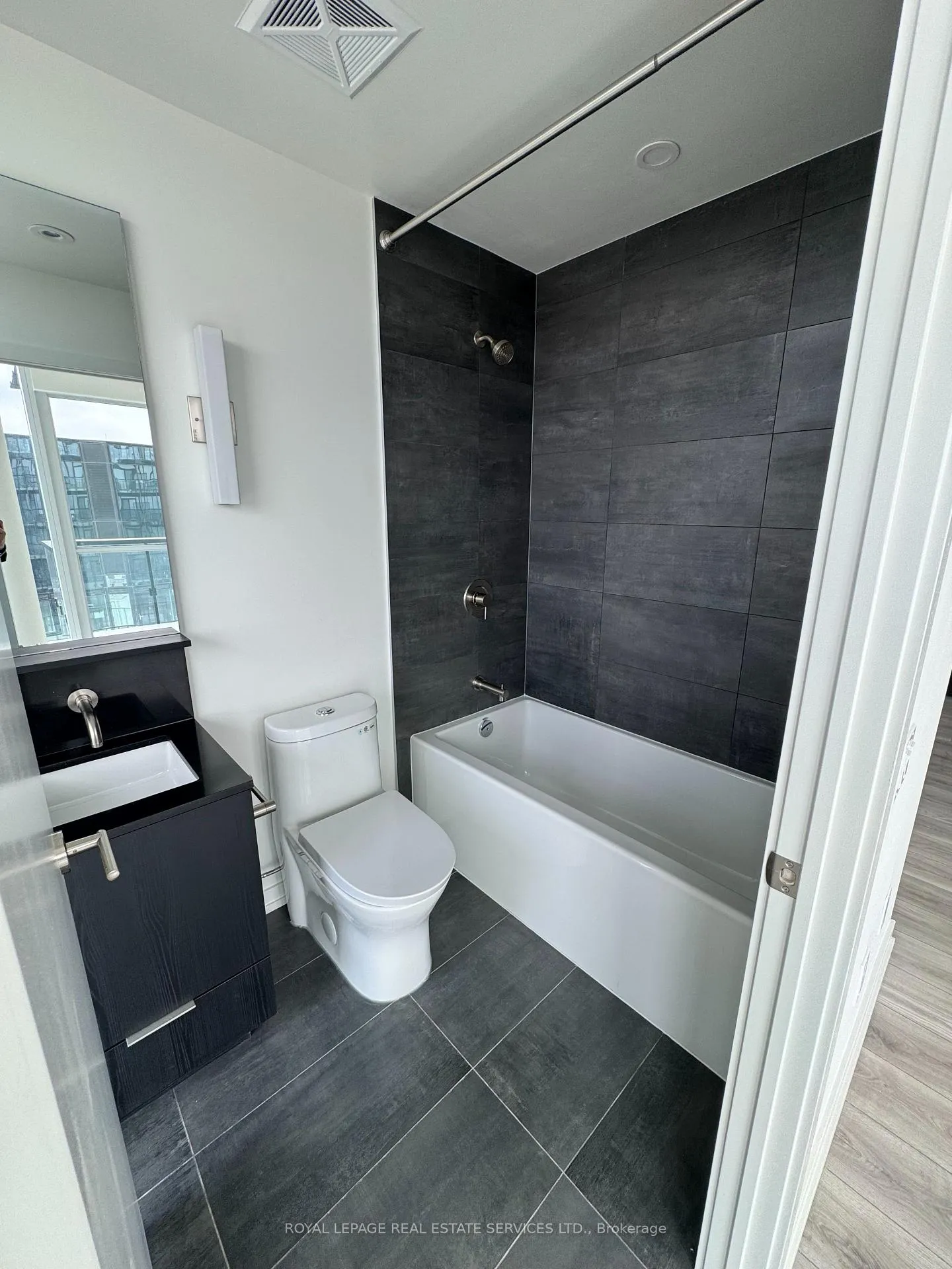 Photo 20 of Unit 2809, 110 Broadway Avenue, Toronto, Mount Pleasant West — HOMEH