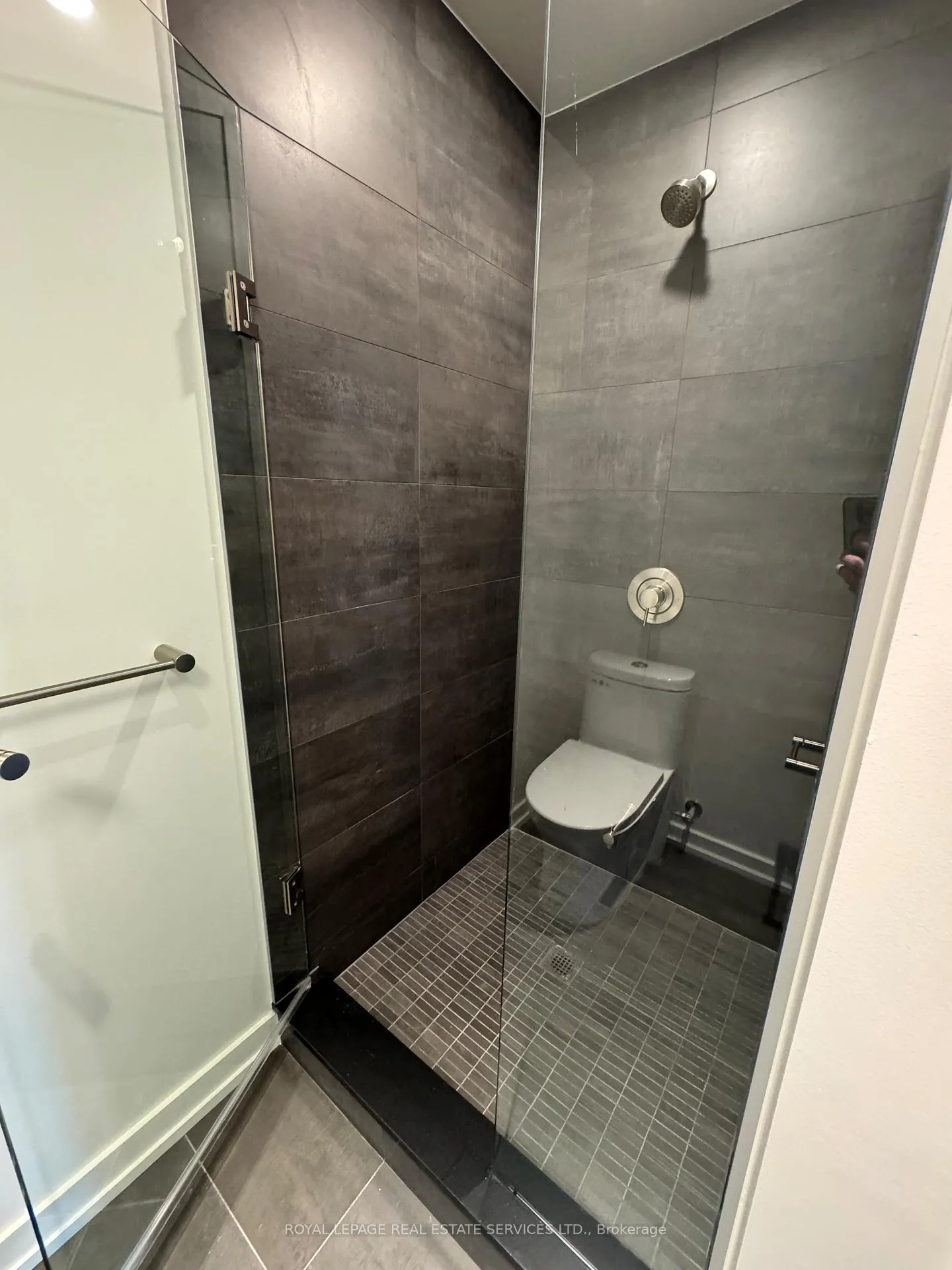 Photo 21 of Unit 2809, 110 Broadway Avenue, Toronto, Mount Pleasant West — HOMEH