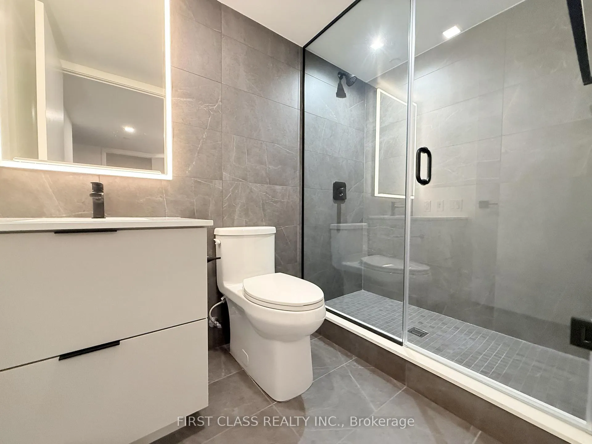 Photo 5 of Unit 701, 609 Sherbourne Street, Toronto, North St. James Town — HOMEH