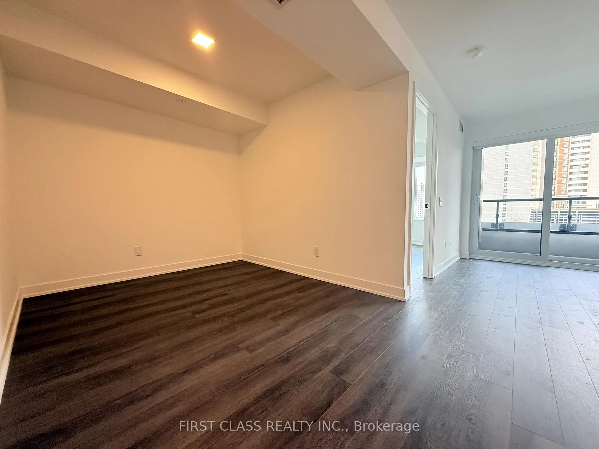 Photo 8 of Unit 701, 609 Sherbourne Street, Toronto, North St. James Town — HOMEH