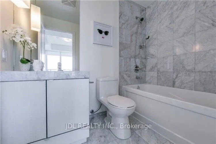 Photo 5 of Unit 3511, 8 The Esplanade, Toronto, Waterfront Communities — HOMEH