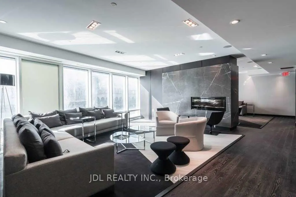 Photo 10 of Unit 3511, 8 The Esplanade, Toronto, Waterfront Communities — HOMEH