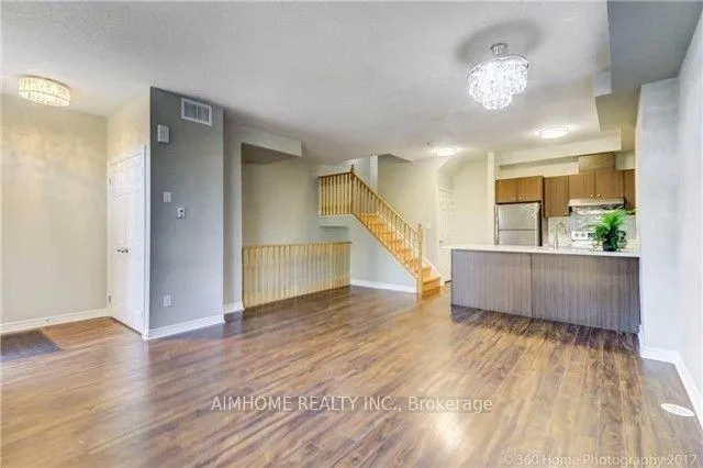 Photo 2 of 116 Unity Gardens Drive, Markham, Unionville — HOMEH
