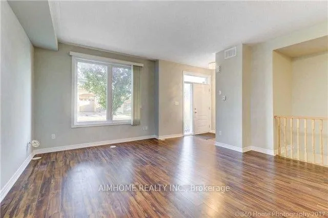 Photo 4 of 116 Unity Gardens Drive, Markham, Unionville — HOMEH