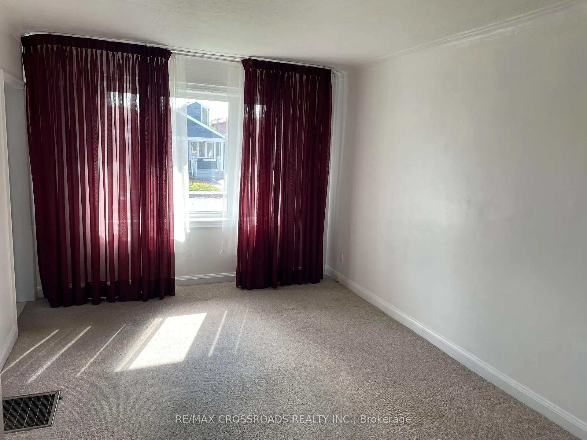 Photo 4 of 64 Galbraith Avenue, Toronto, Woodbine-Lumsden — HOMEH