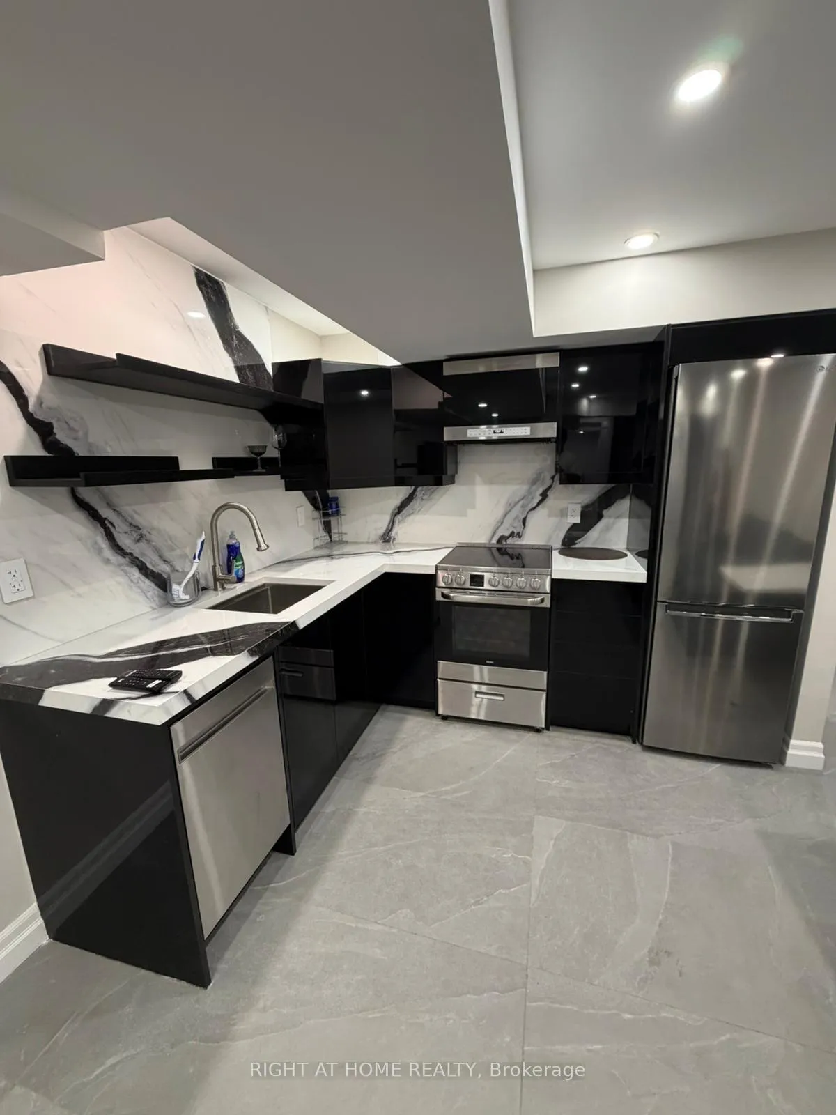 Photo 2 of Unit Lower, 18 Wroxeter Avenue, Toronto, North Riverdale — HOMEH