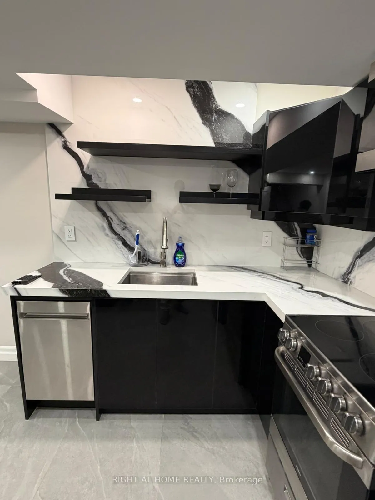 Photo 3 of Unit Lower, 18 Wroxeter Avenue, Toronto, North Riverdale — HOMEH