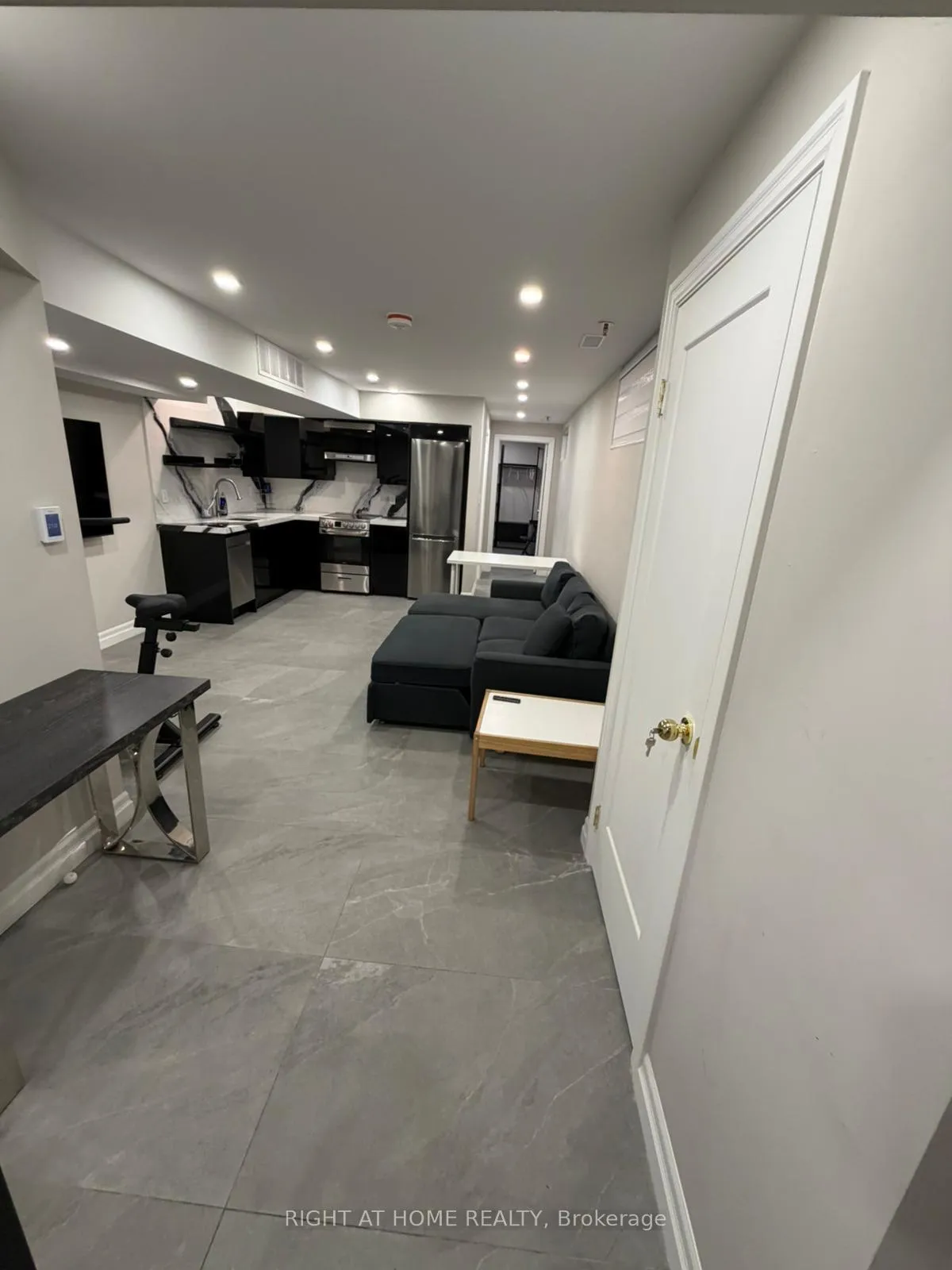Photo 9 of Unit Lower, 18 Wroxeter Avenue, Toronto, North Riverdale — HOMEH