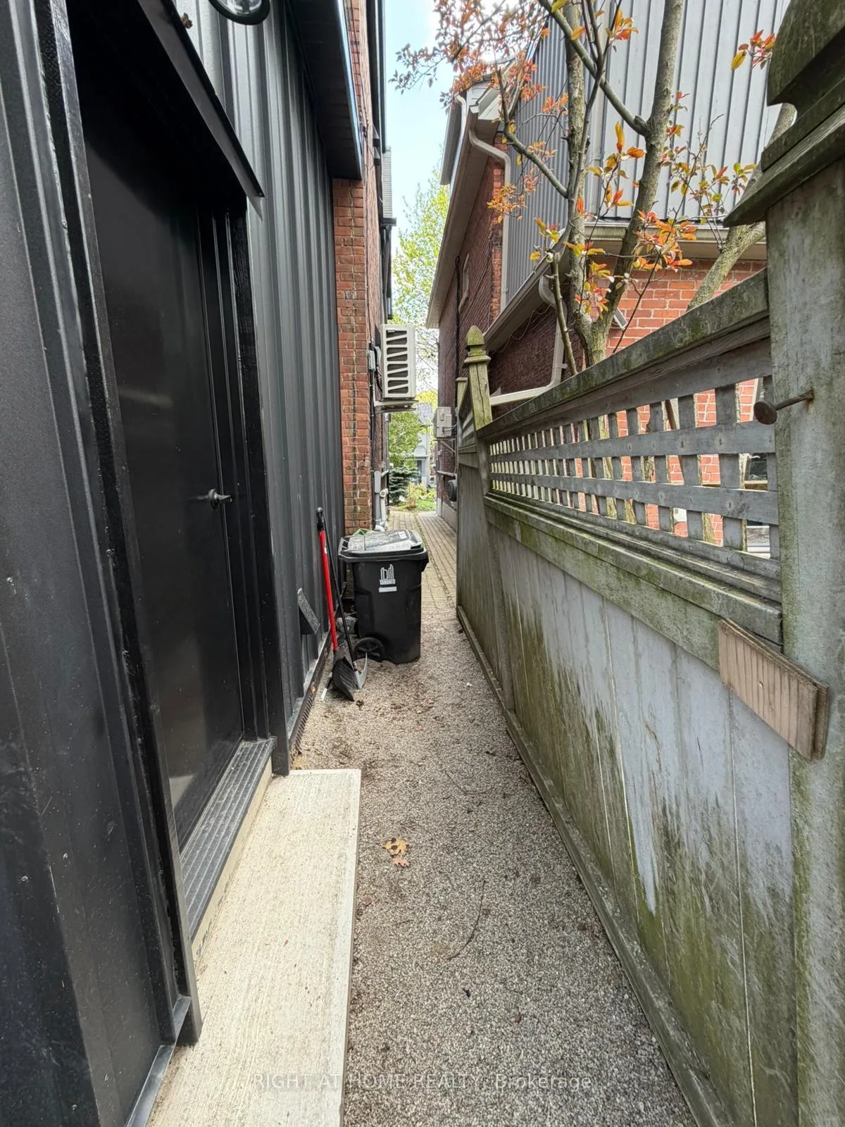 Photo 11 of Unit Lower, 18 Wroxeter Avenue, Toronto, North Riverdale — HOMEH