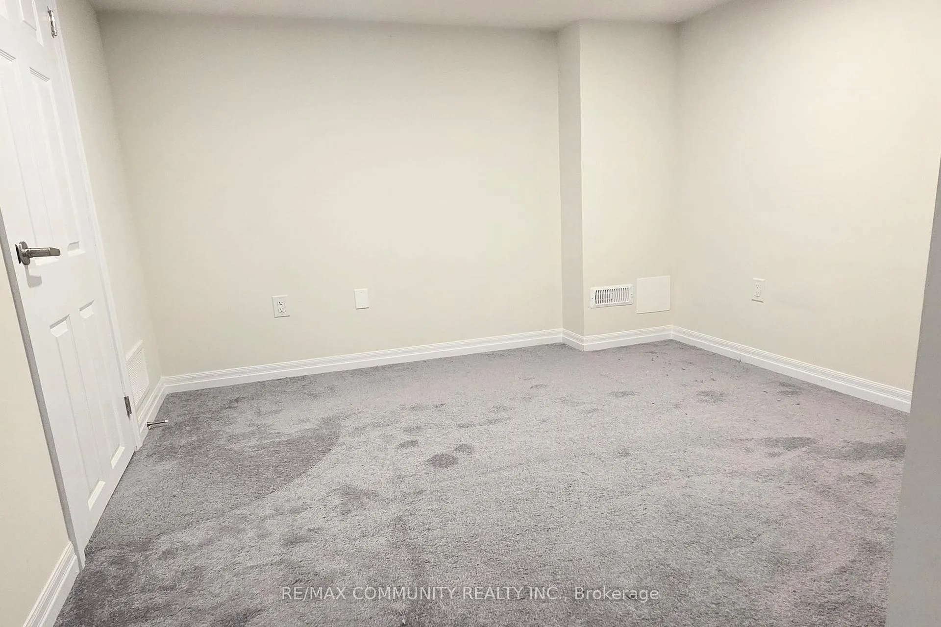 Photo 13 of Unit Basement, 50 Northrop Avenue, Clarington, Newcastle — HOMEH