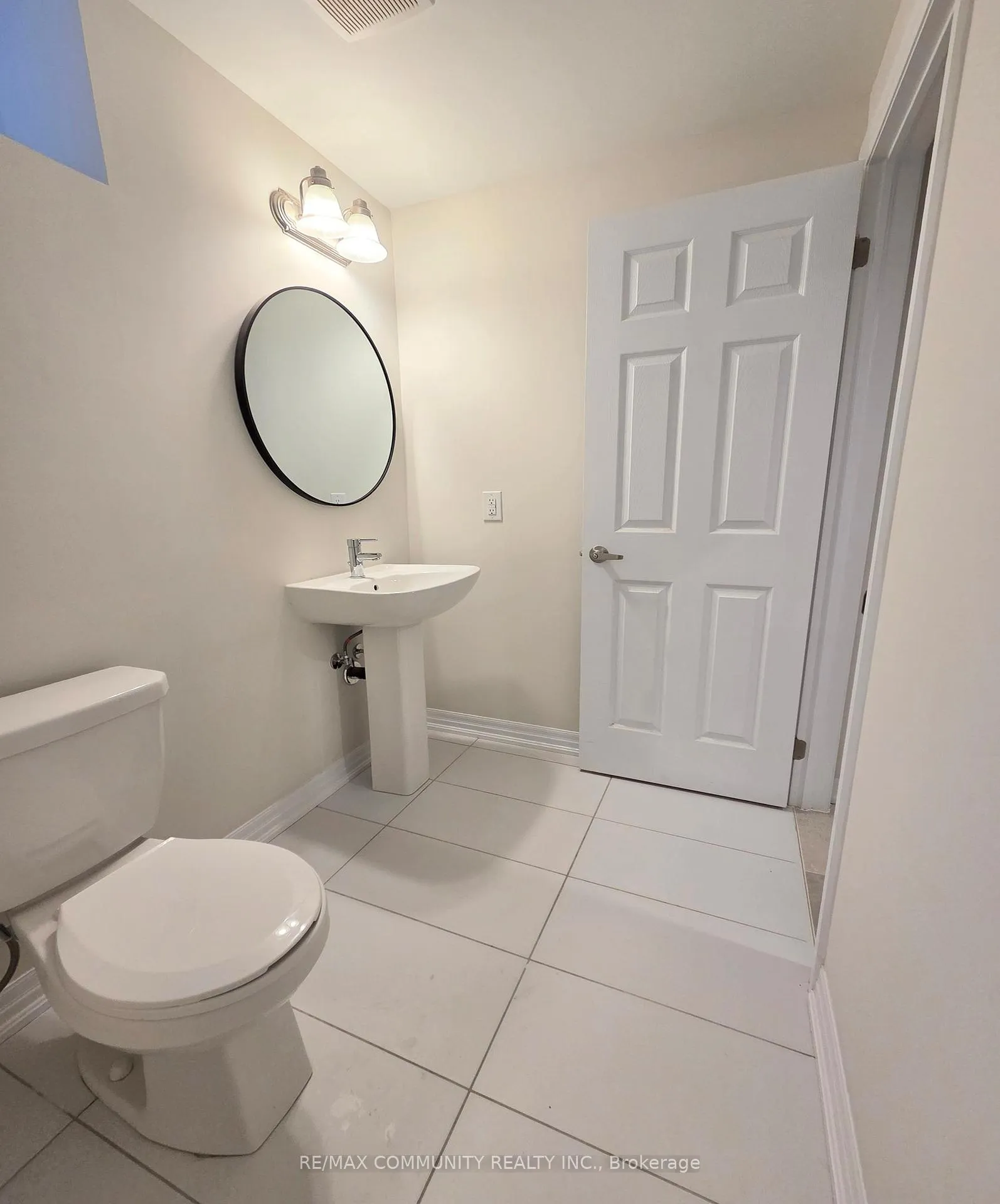 Photo 15 of Unit Basement, 50 Northrop Avenue, Clarington, Newcastle — HOMEH