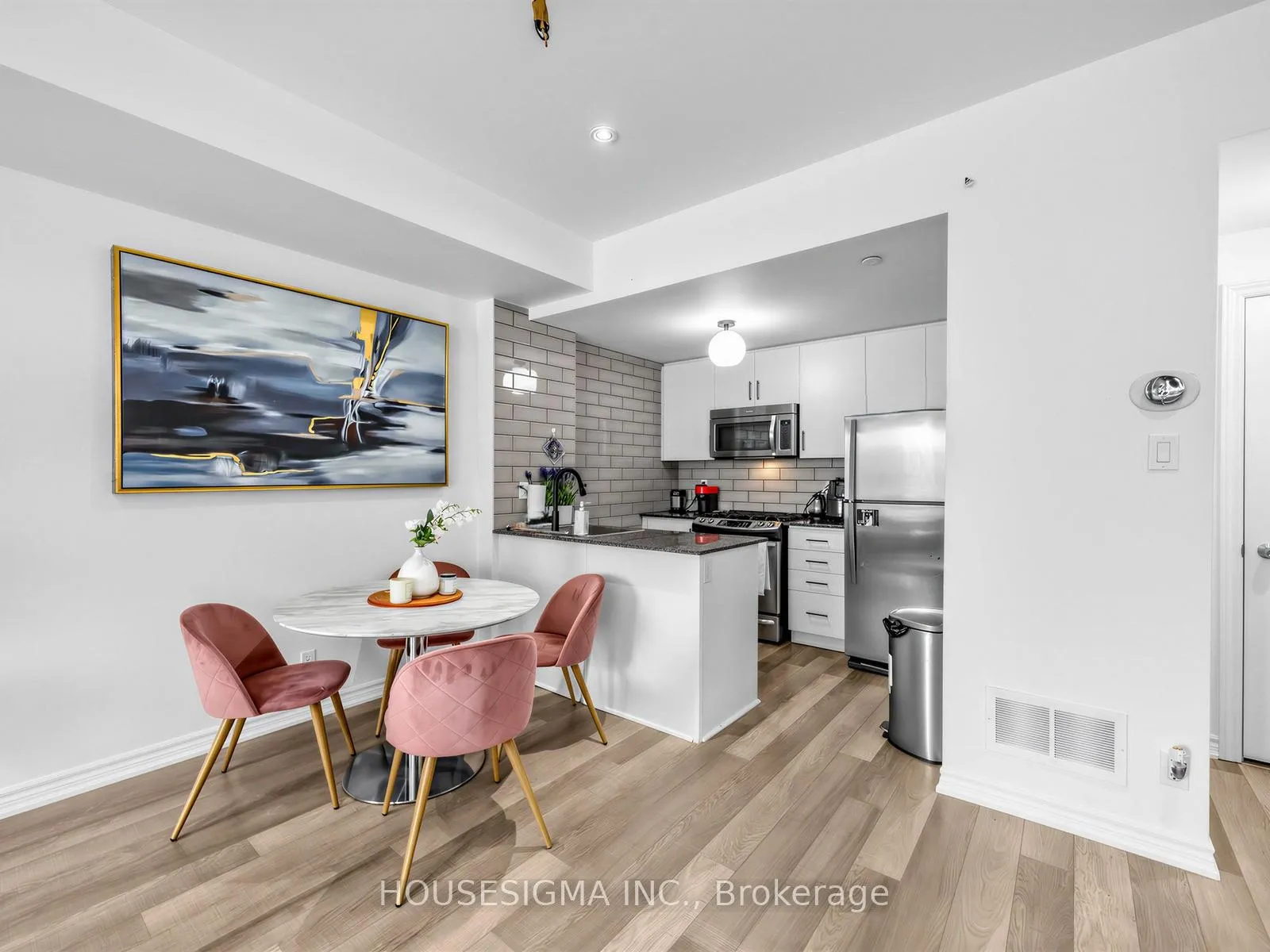 Photo 7 of Unit 122, 40 Carnation Avenue, Etobicoke, Long Branch — HOMEH