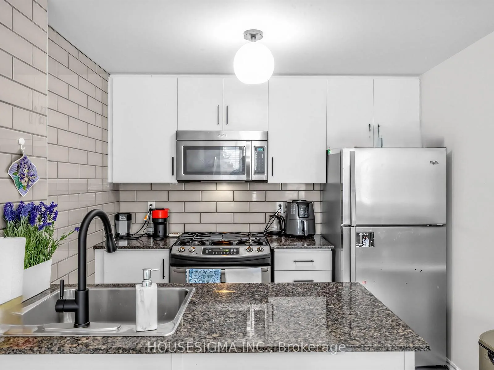 Photo 10 of Unit 122, 40 Carnation Avenue, Etobicoke, Long Branch — HOMEH