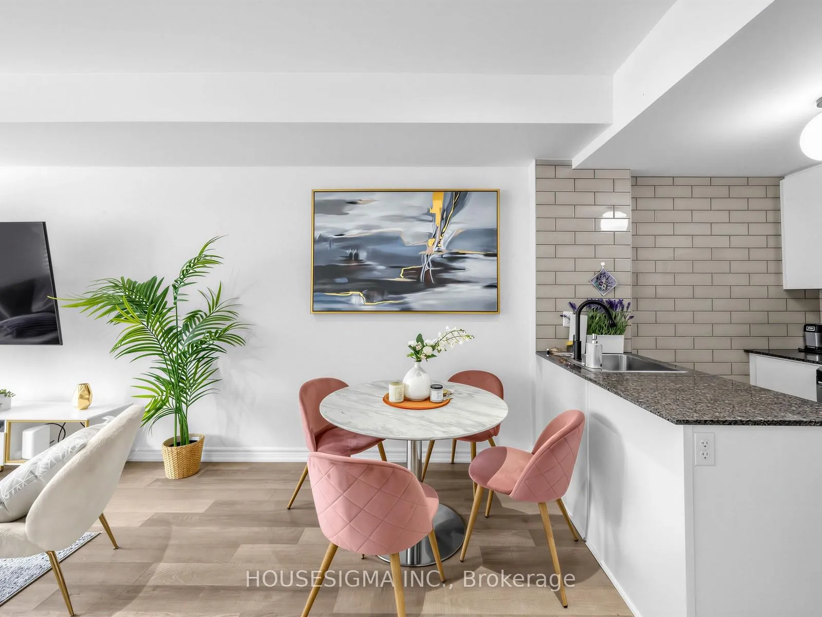 Photo 14 of Unit 122, 40 Carnation Avenue, Etobicoke, Long Branch — HOMEH