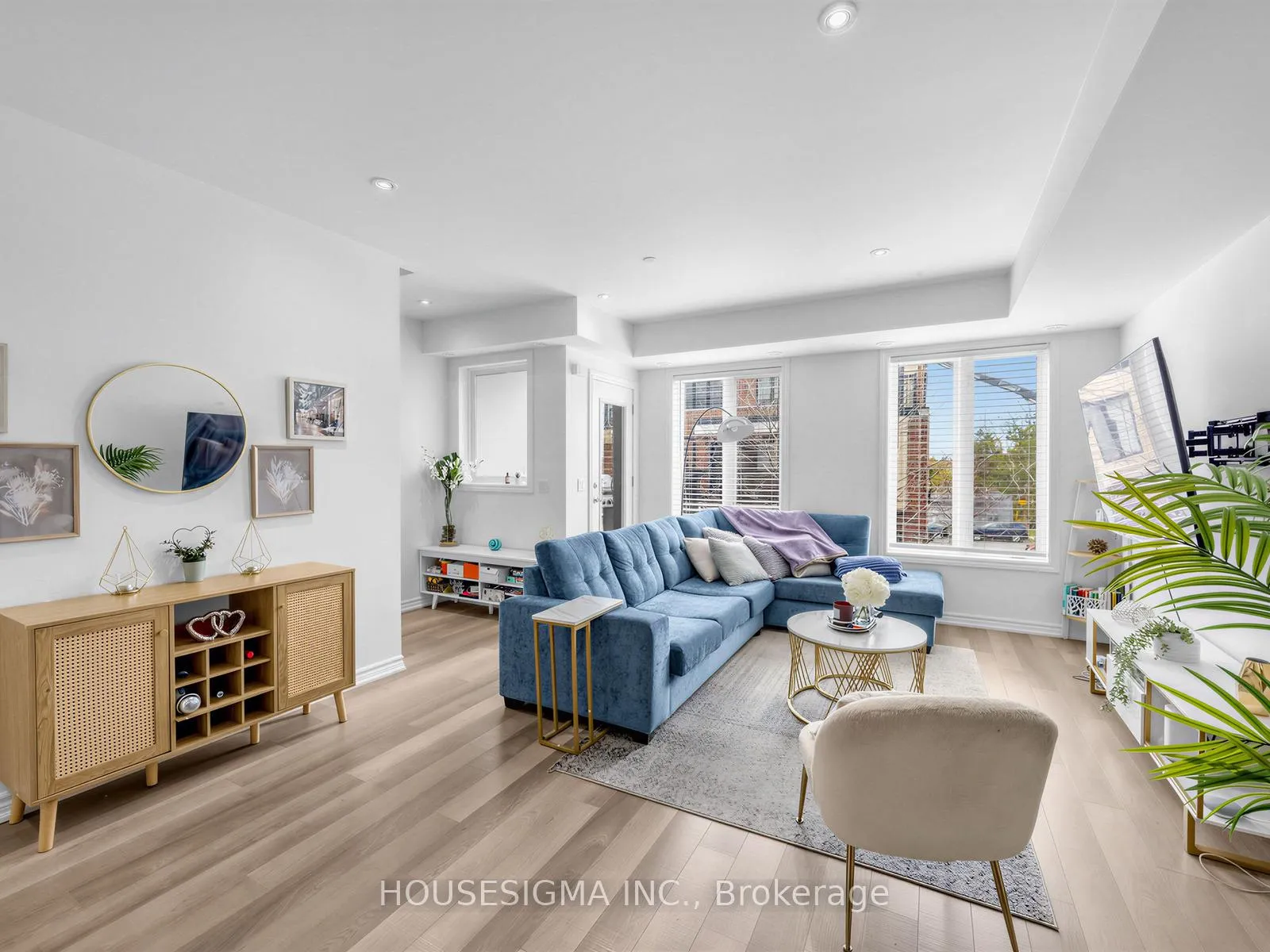 Photo 17 of Unit 122, 40 Carnation Avenue, Etobicoke, Long Branch — HOMEH