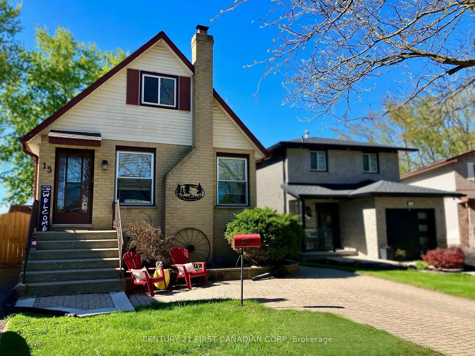 Front of 15 Chancton Crescent