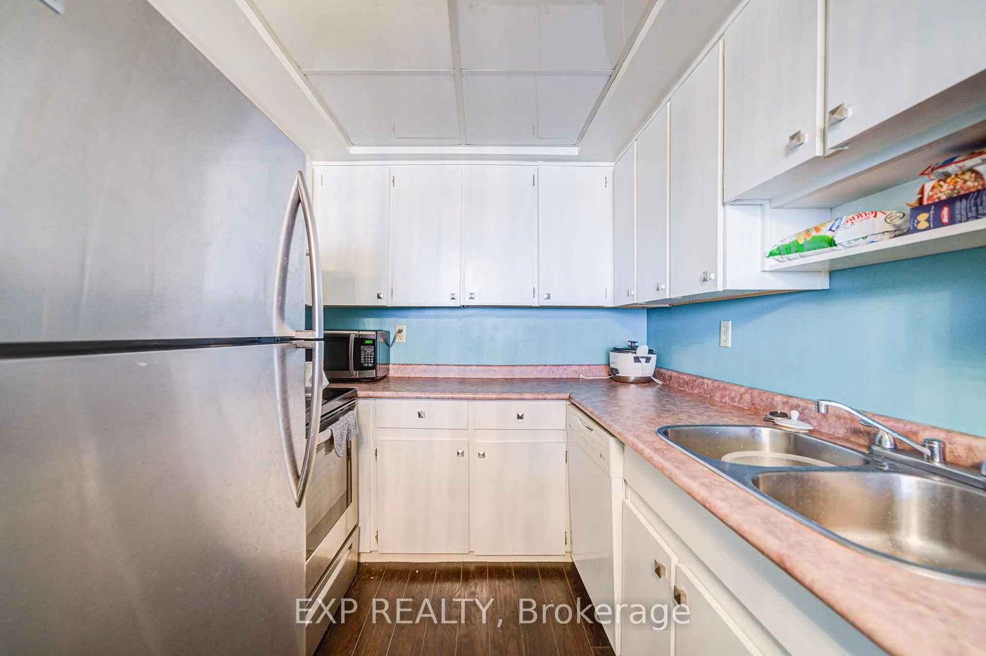 Photo 8 of Unit 808, 121 Ling Road, Scarborough, West Hill — HOMEH