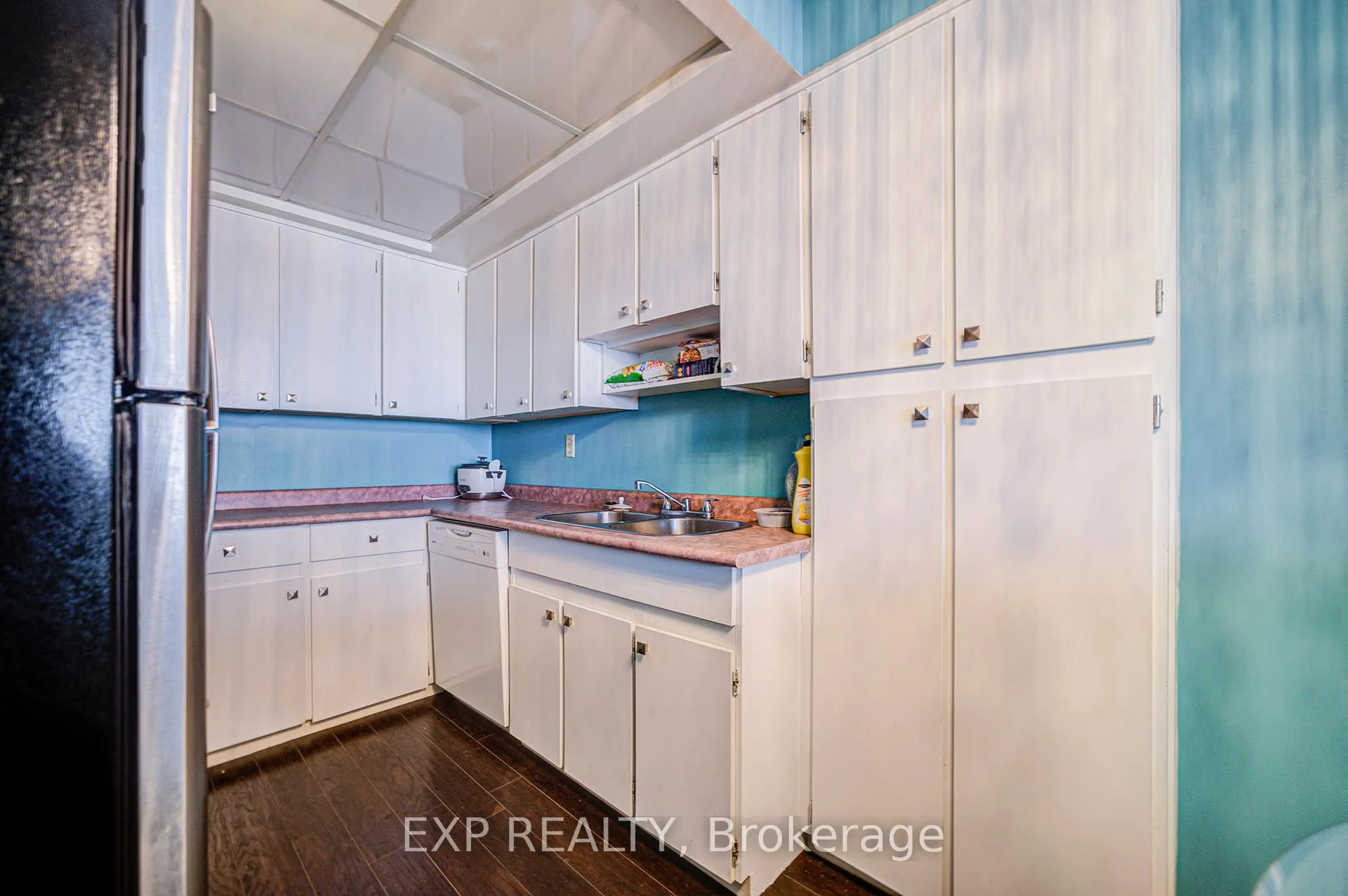 Photo 9 of Unit 808, 121 Ling Road, Scarborough, West Hill — HOMEH