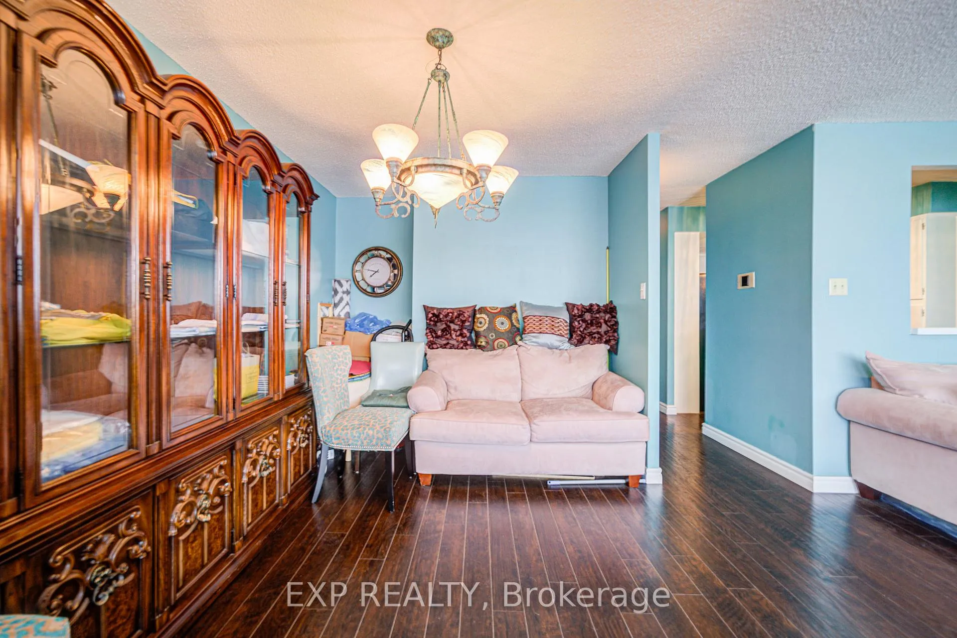 Photo 12 of Unit 808, 121 Ling Road, Scarborough, West Hill — HOMEH