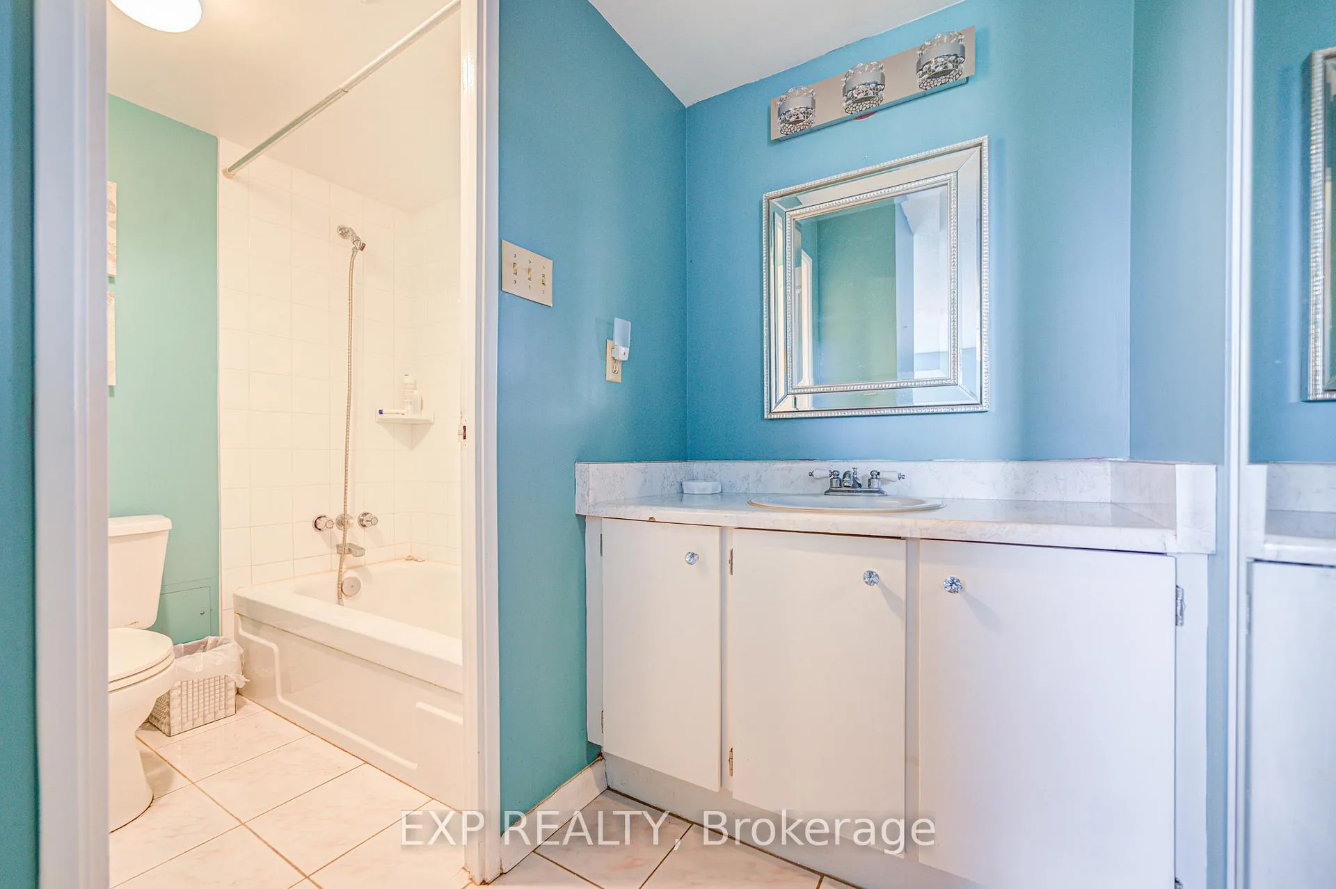 Photo 24 of Unit 808, 121 Ling Road, Scarborough, West Hill — HOMEH