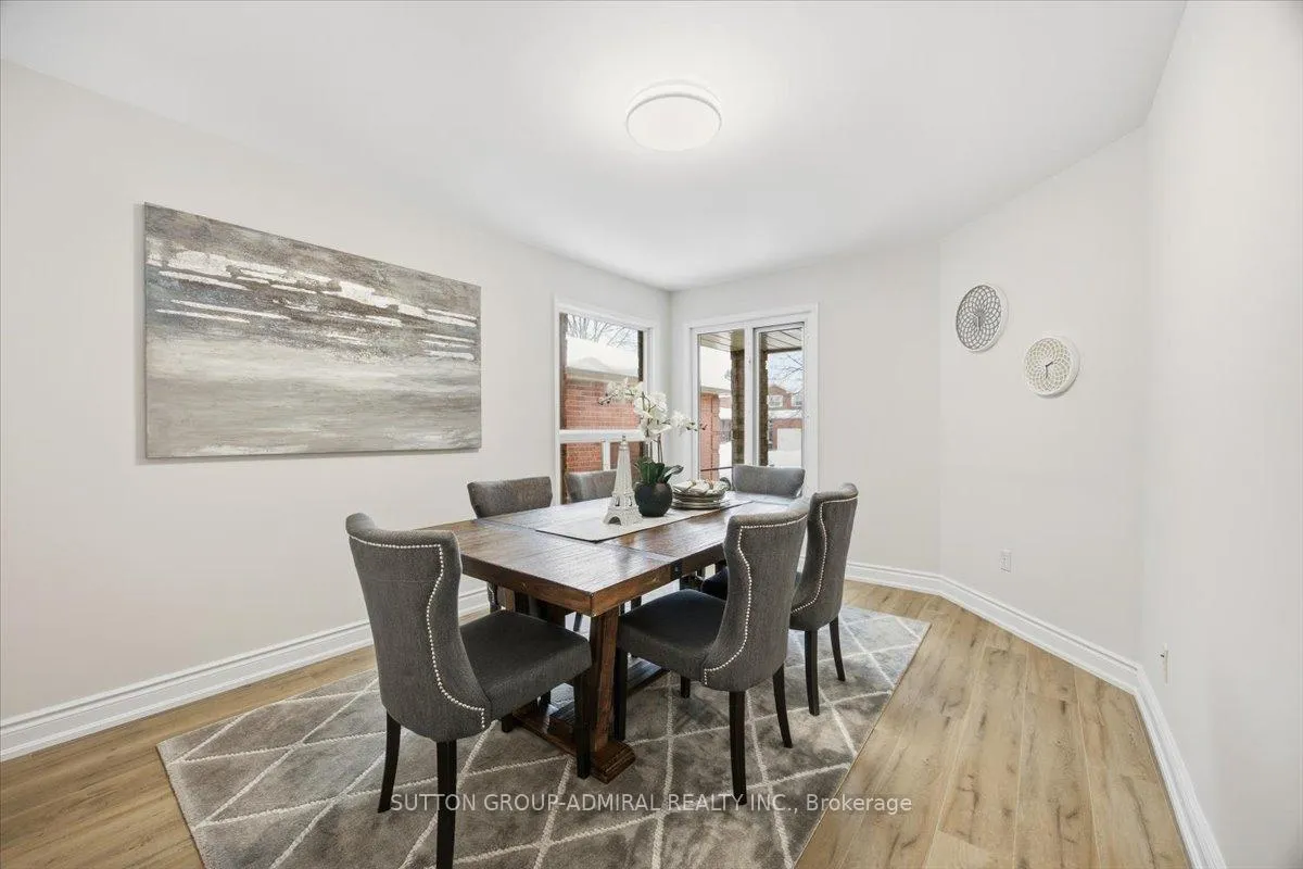 Photo 11 of 137 Chelwood Drive, Vaughan, Brownridge — HOMEH
