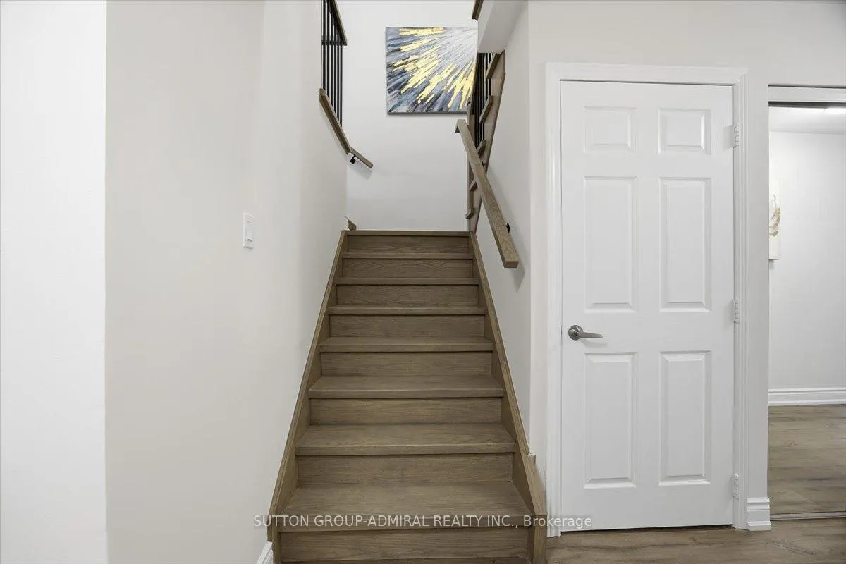 Photo 13 of 137 Chelwood Drive, Vaughan, Brownridge — HOMEH