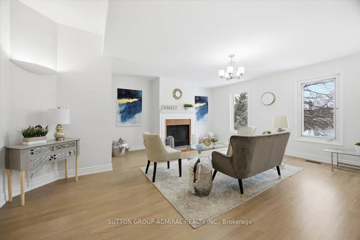 Photo 14 of 137 Chelwood Drive, Vaughan, Brownridge — HOMEH