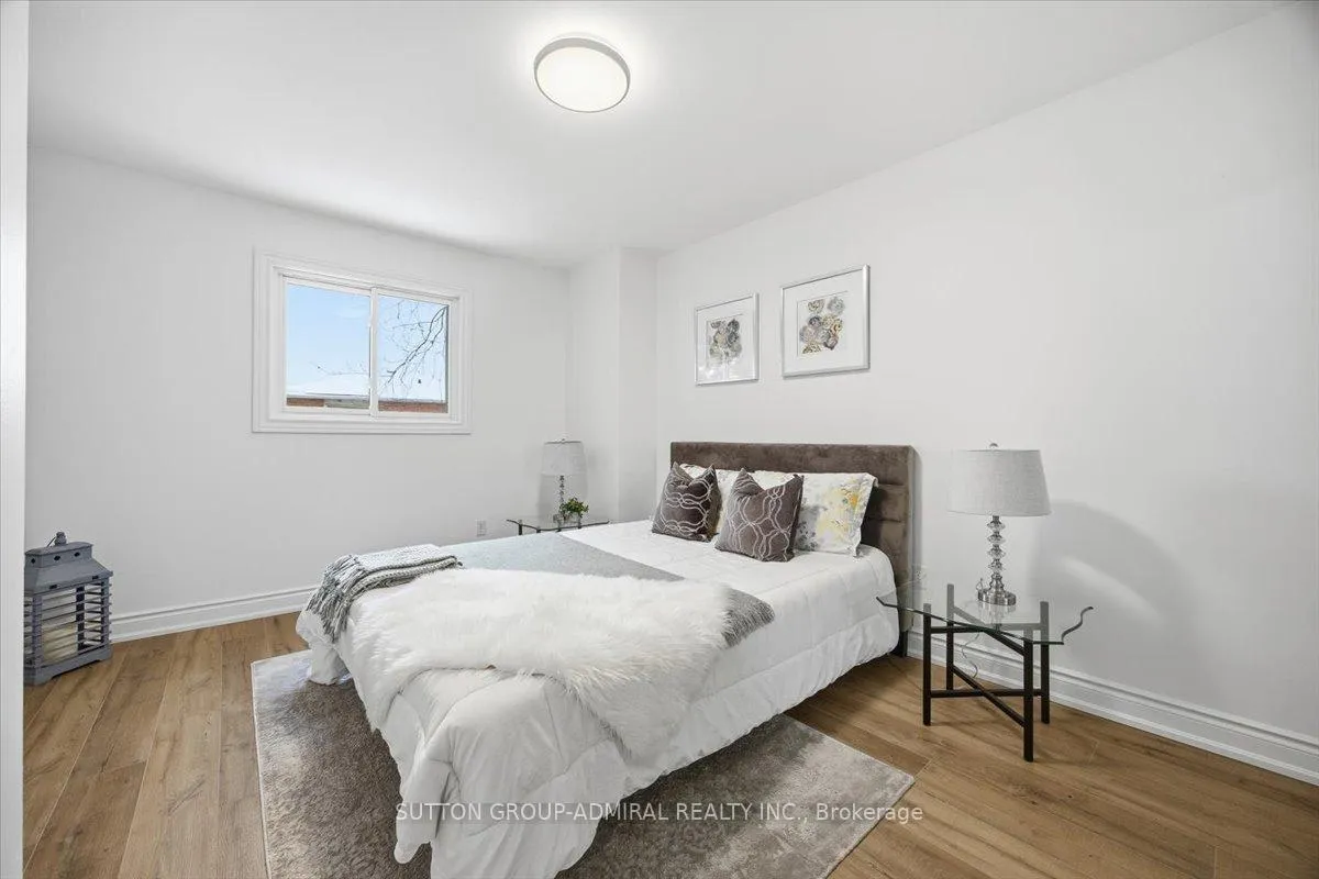 Photo 21 of 137 Chelwood Drive, Vaughan, Brownridge — HOMEH