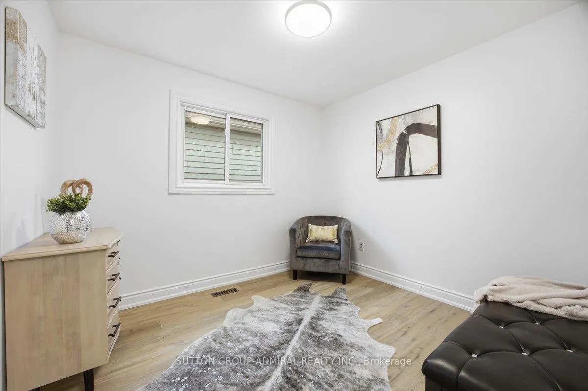 Photo 23 of 137 Chelwood Drive, Vaughan, Brownridge — HOMEH