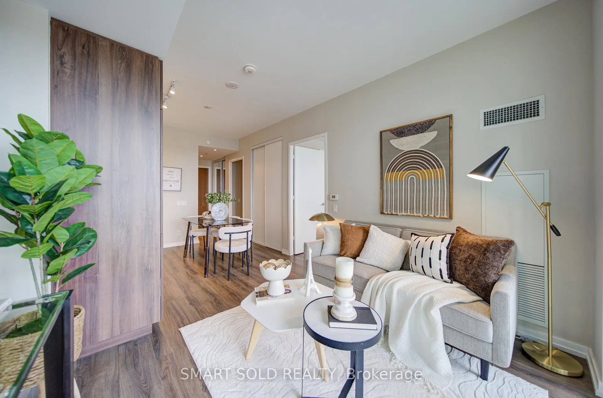 Photo 9 of Unit 1807, 1000 Portage Parkway, Vaughan, Vaughan Corporate Centre — HOMEH