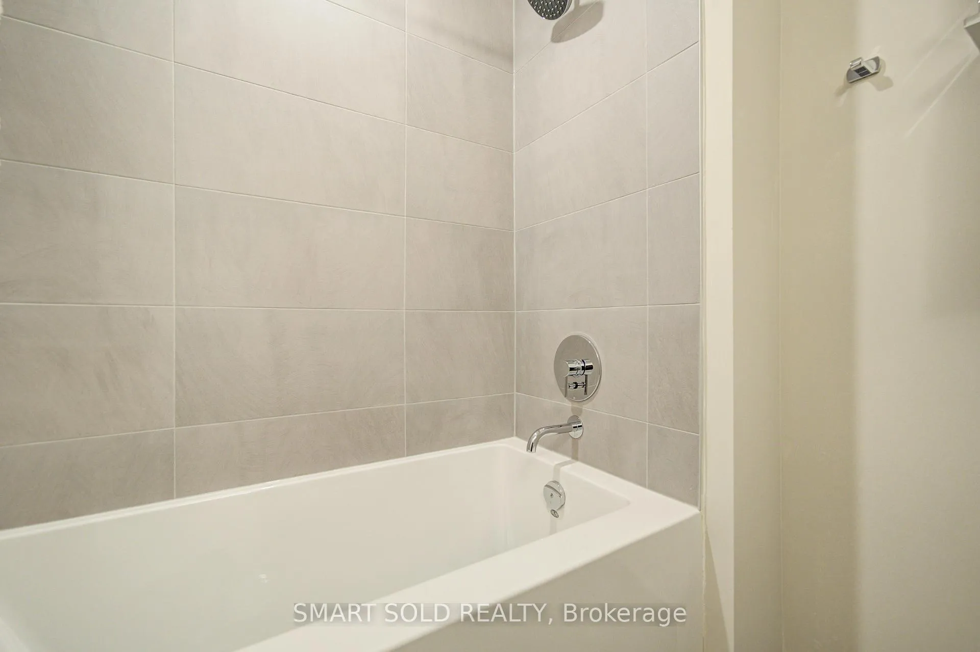 Photo 25 of Unit 1807, 1000 Portage Parkway, Vaughan, Vaughan Corporate Centre — HOMEH