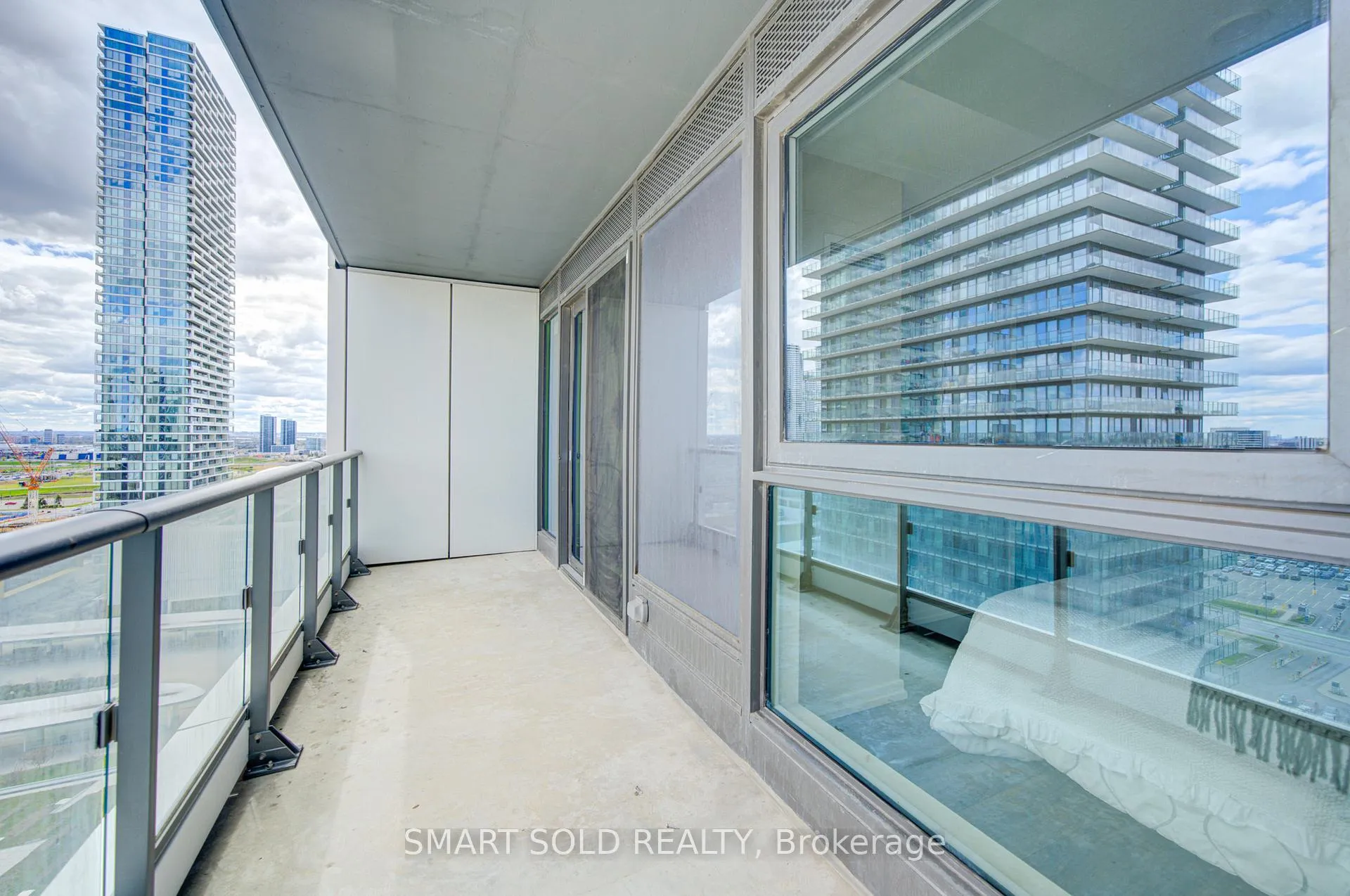 Photo 26 of Unit 1807, 1000 Portage Parkway, Vaughan, Vaughan Corporate Centre — HOMEH