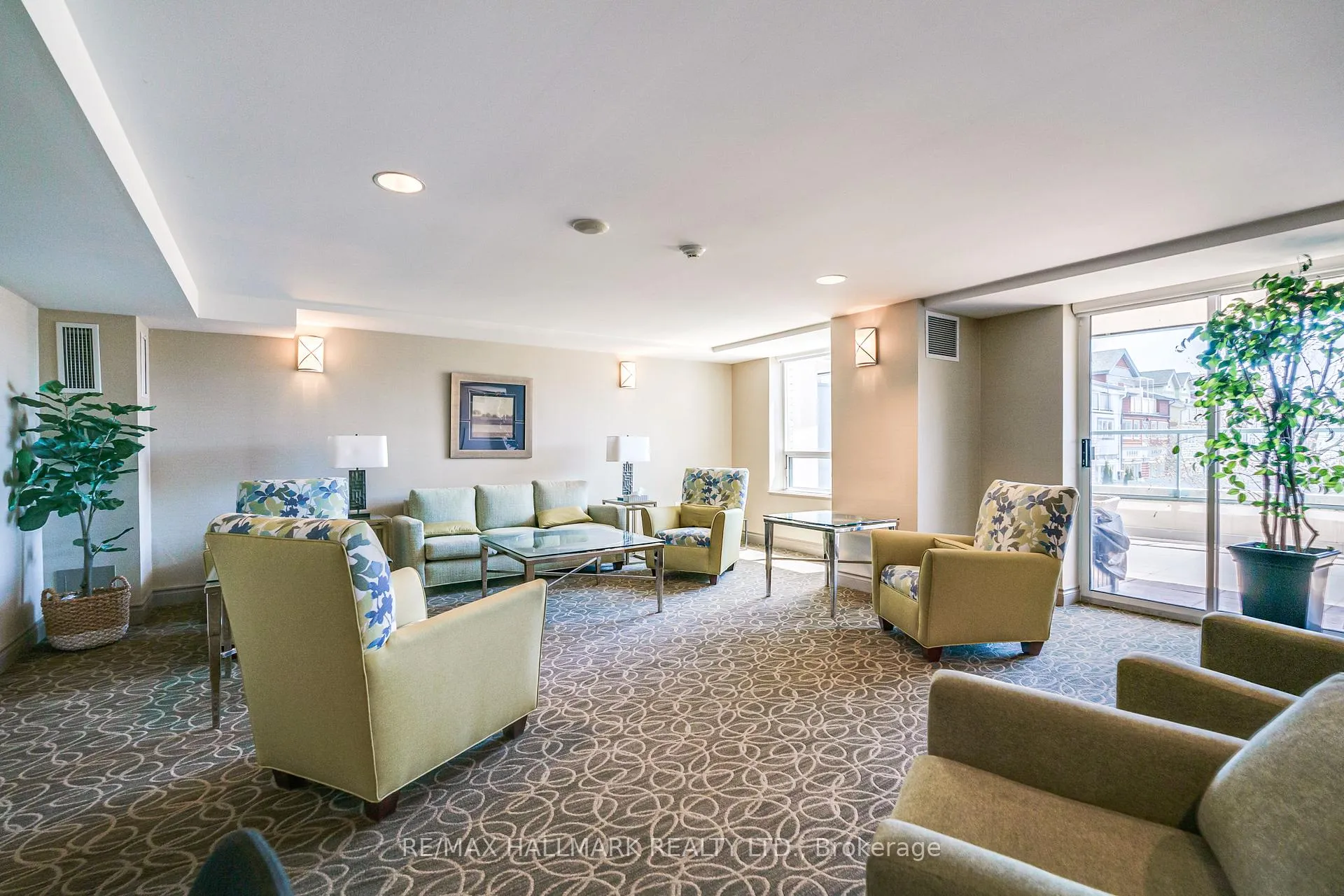 Photo 20 of Unit 311, 1863 Queen Street E, Toronto, The Beaches — HOMEH