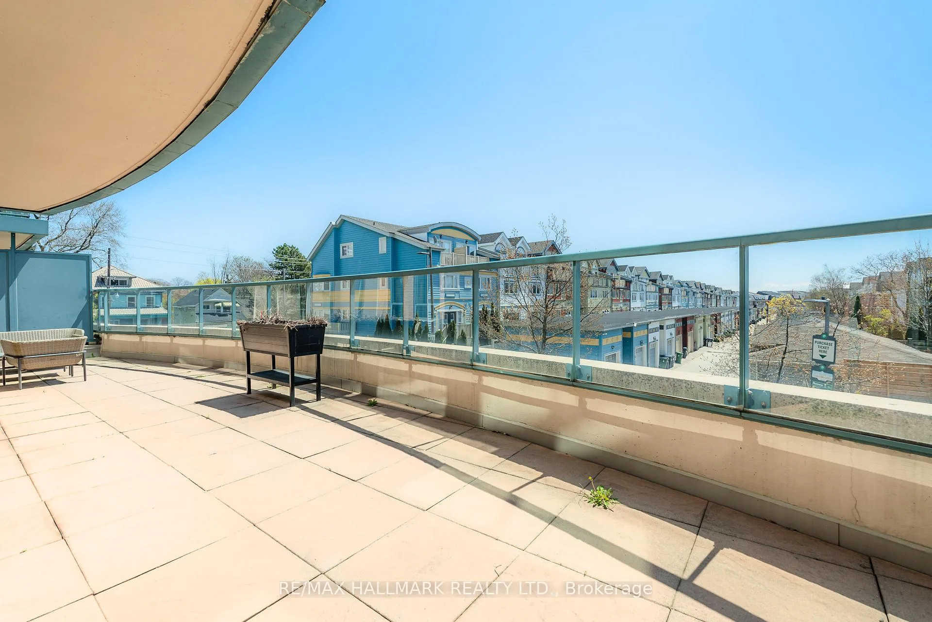 Photo 25 of Unit 311, 1863 Queen Street E, Toronto, The Beaches — HOMEH