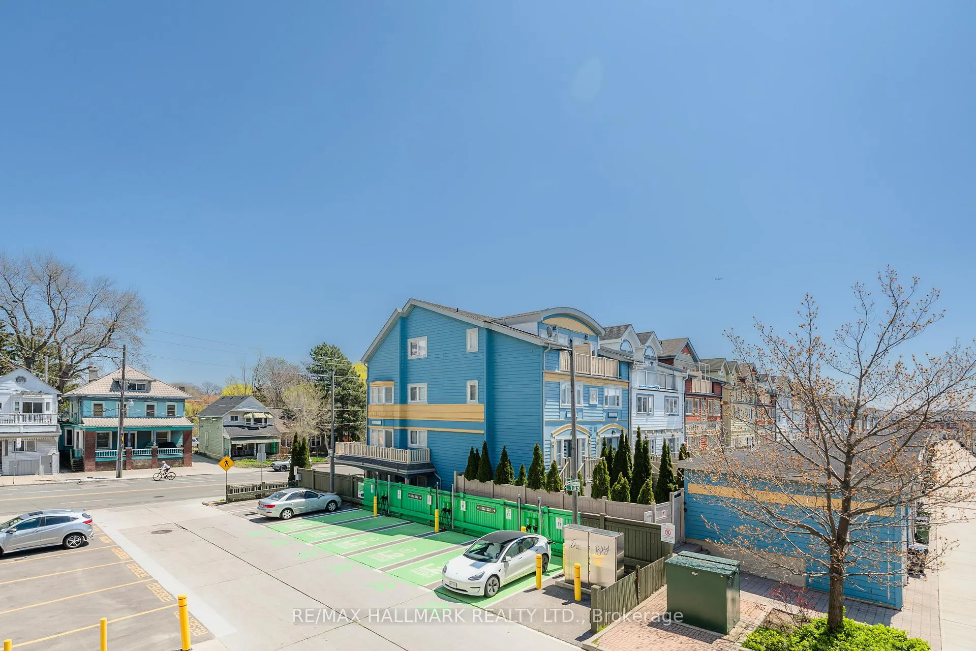 Photo 26 of Unit 311, 1863 Queen Street E, Toronto, The Beaches — HOMEH
