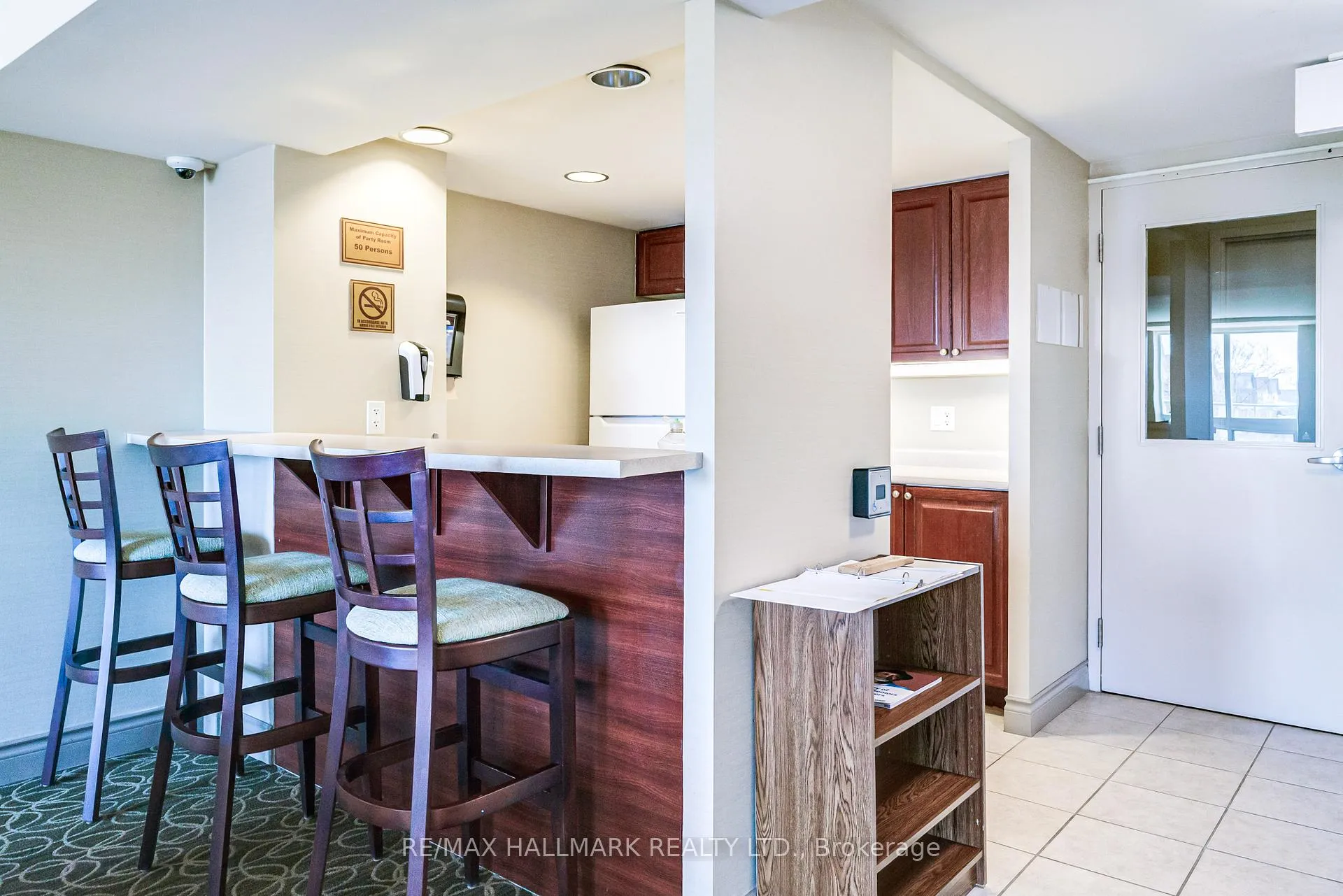 Photo 32 of Unit 311, 1863 Queen Street E, Toronto, The Beaches — HOMEH