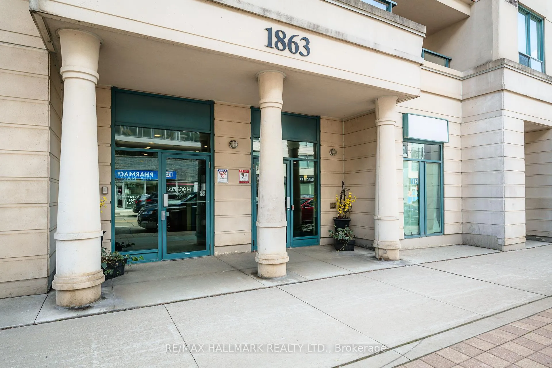 Photo 43 of Unit 311, 1863 Queen Street E, Toronto, The Beaches — HOMEH