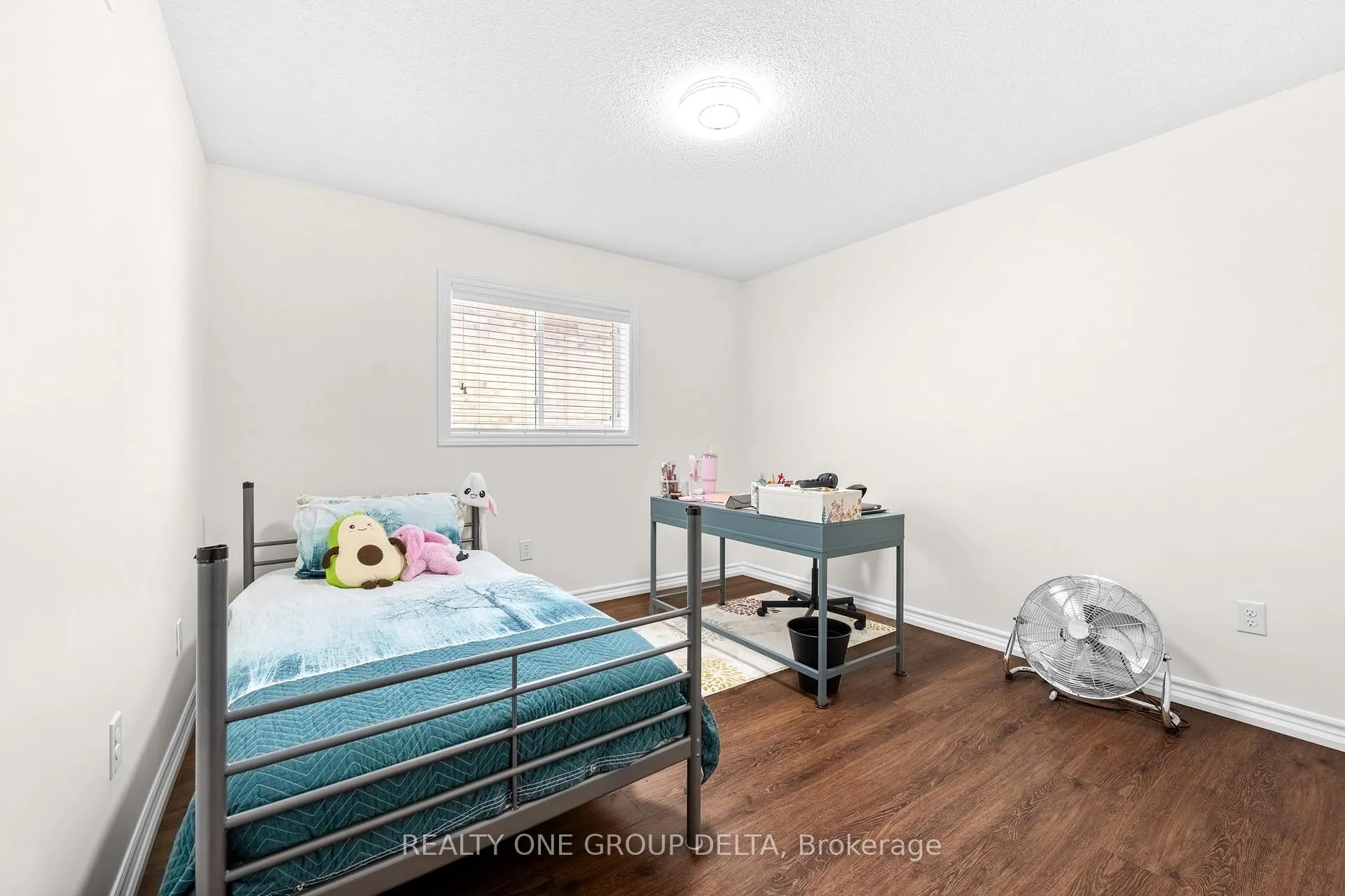 Photo 28 of 8 Charlemagne Avenue, Barrie, Innis-Shore — HOMEH