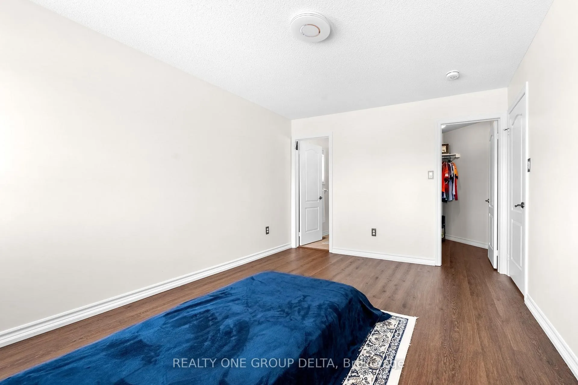 Photo 32 of 8 Charlemagne Avenue, Barrie, Innis-Shore — HOMEH
