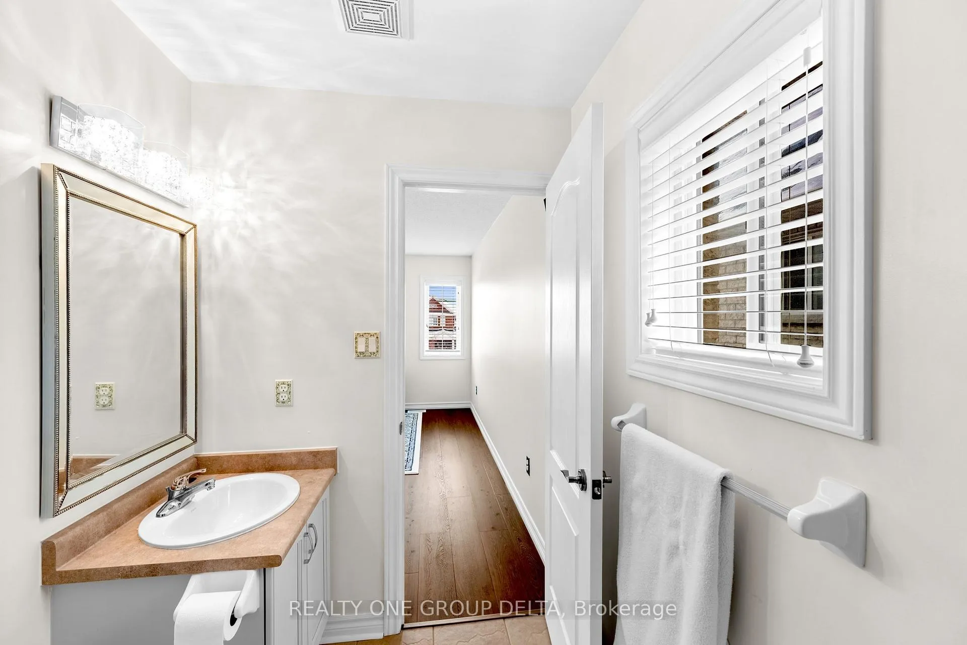 Photo 34 of 8 Charlemagne Avenue, Barrie, Innis-Shore — HOMEH