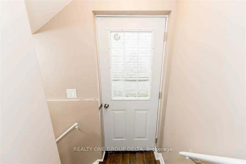 Photo 36 of 8 Charlemagne Avenue, Barrie, Innis-Shore — HOMEH
