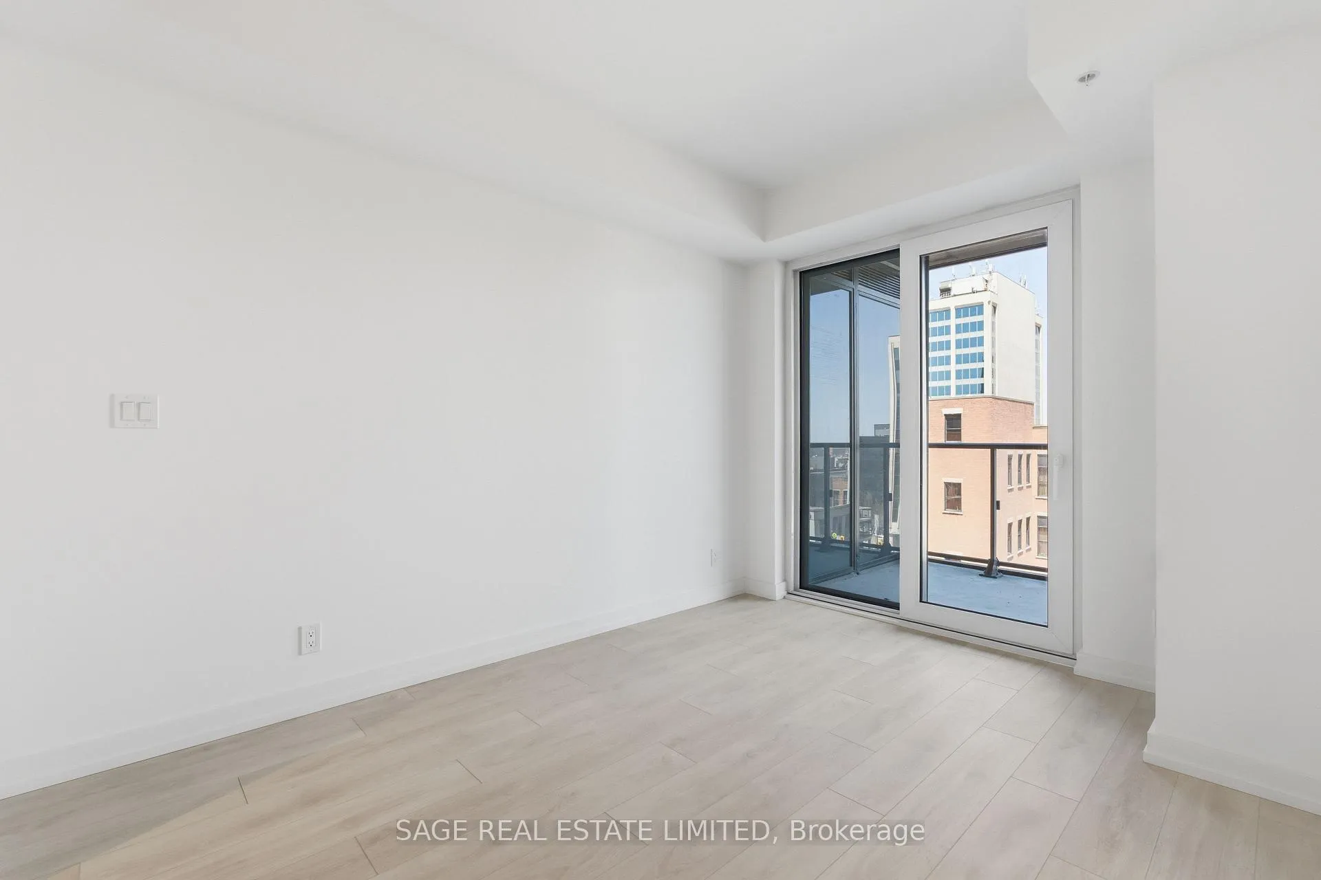 Photo 4 of Unit 711, 75 James Street S, Hamilton, Corktown — HOMEH