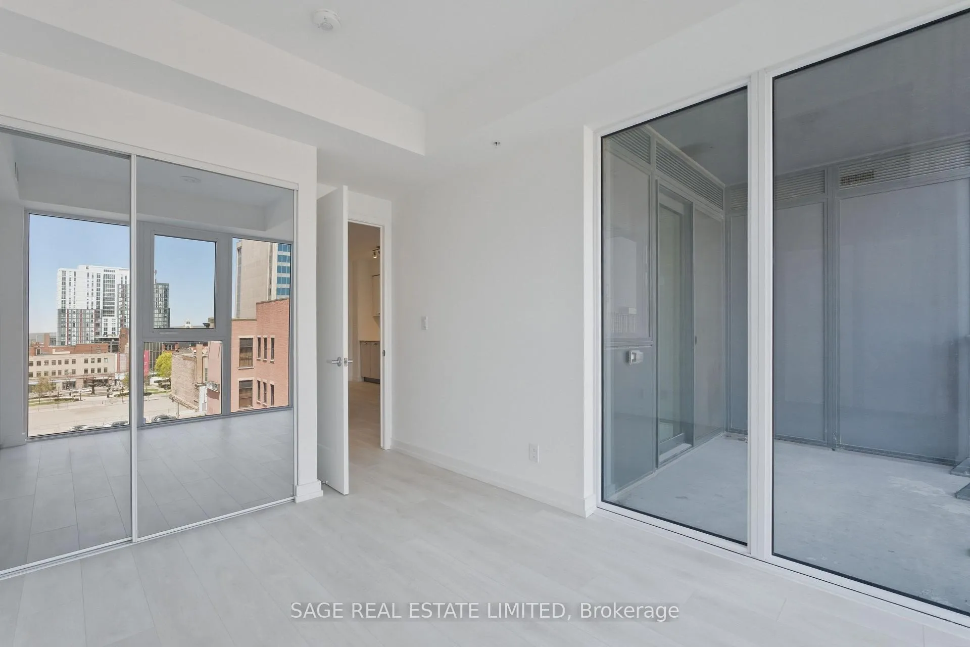 Photo 7 of Unit 711, 75 James Street S, Hamilton, Corktown — HOMEH
