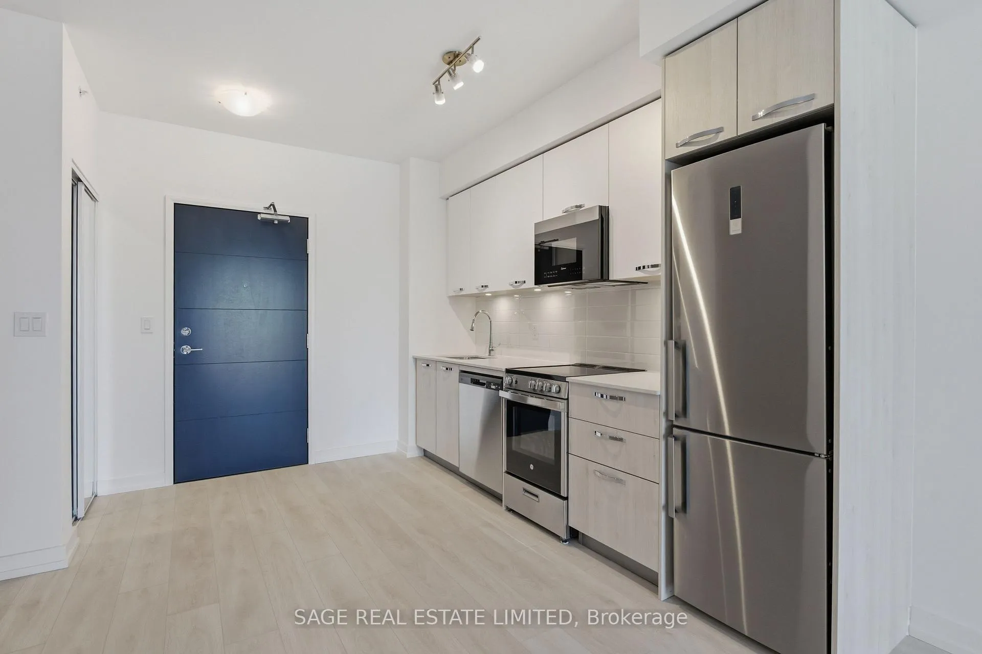 Photo 9 of Unit 711, 75 James Street S, Hamilton, Corktown — HOMEH