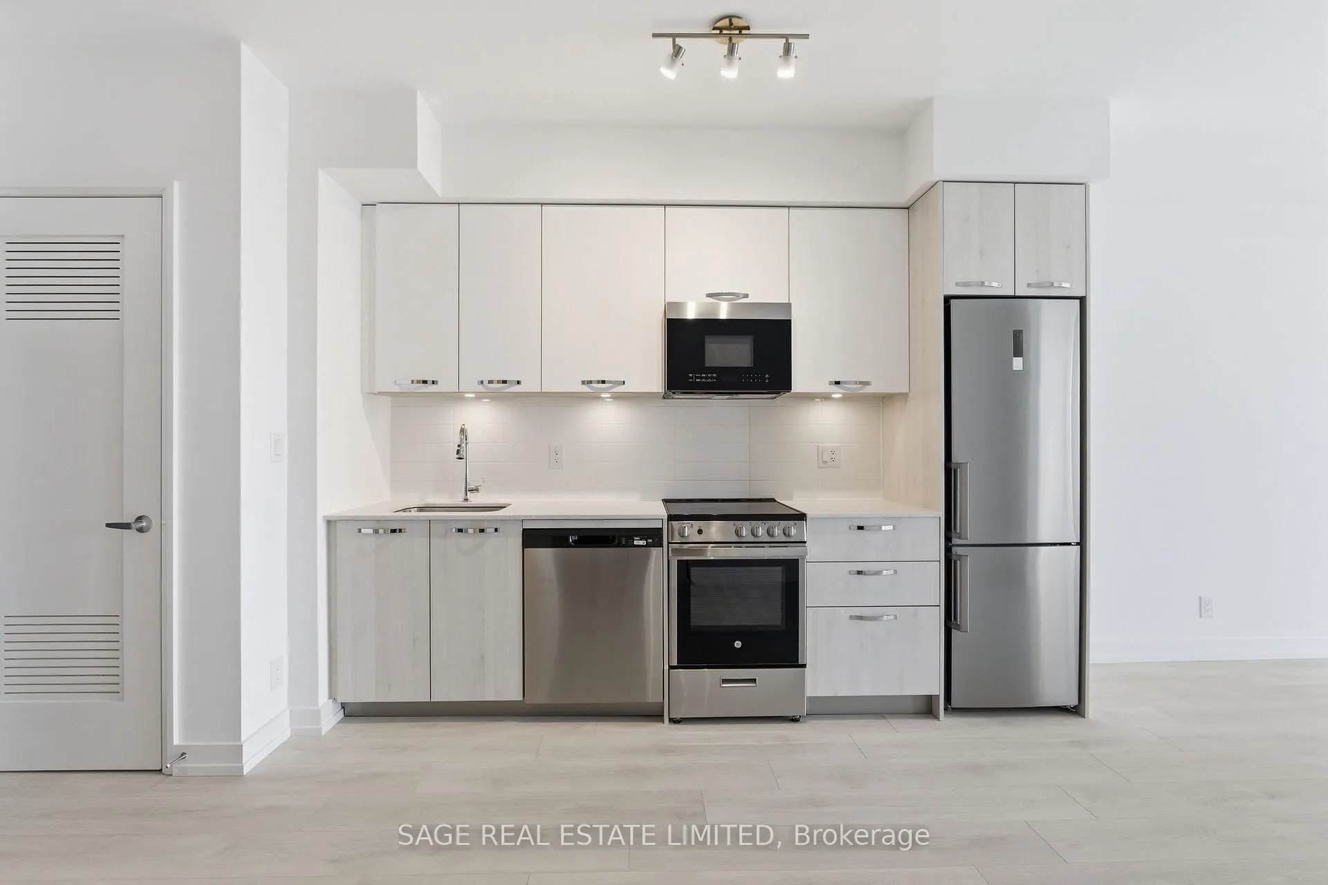 Photo 2 of Unit 1409, 75 James Street S, Hamilton, Corktown — HOMEH